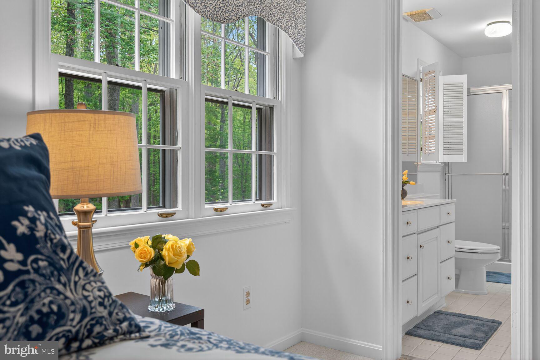 THE SINGING WOODS - Residential