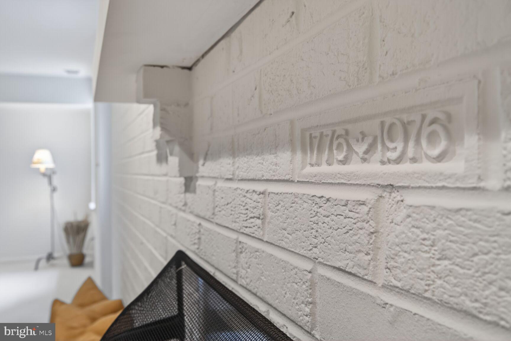 THE SINGING WOODS - Residential