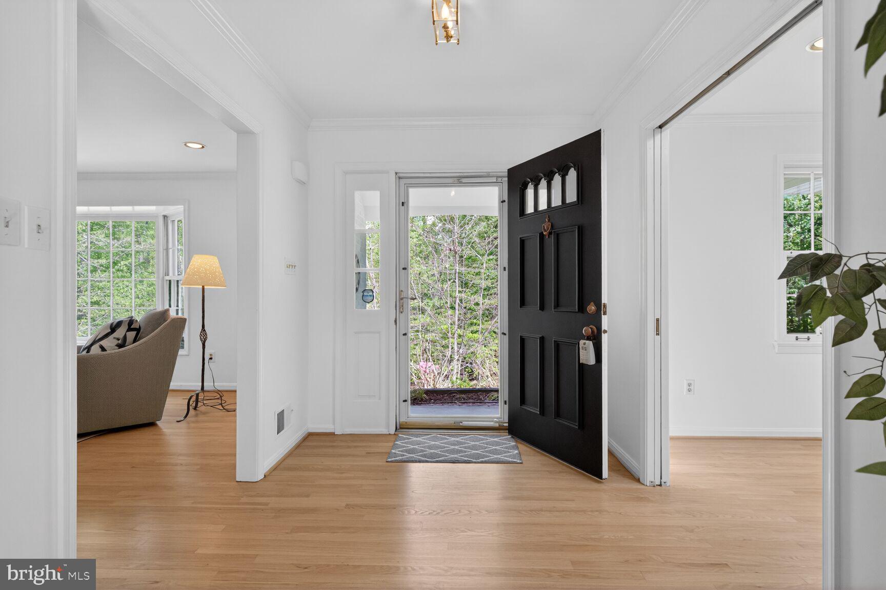 THE SINGING WOODS - Residential