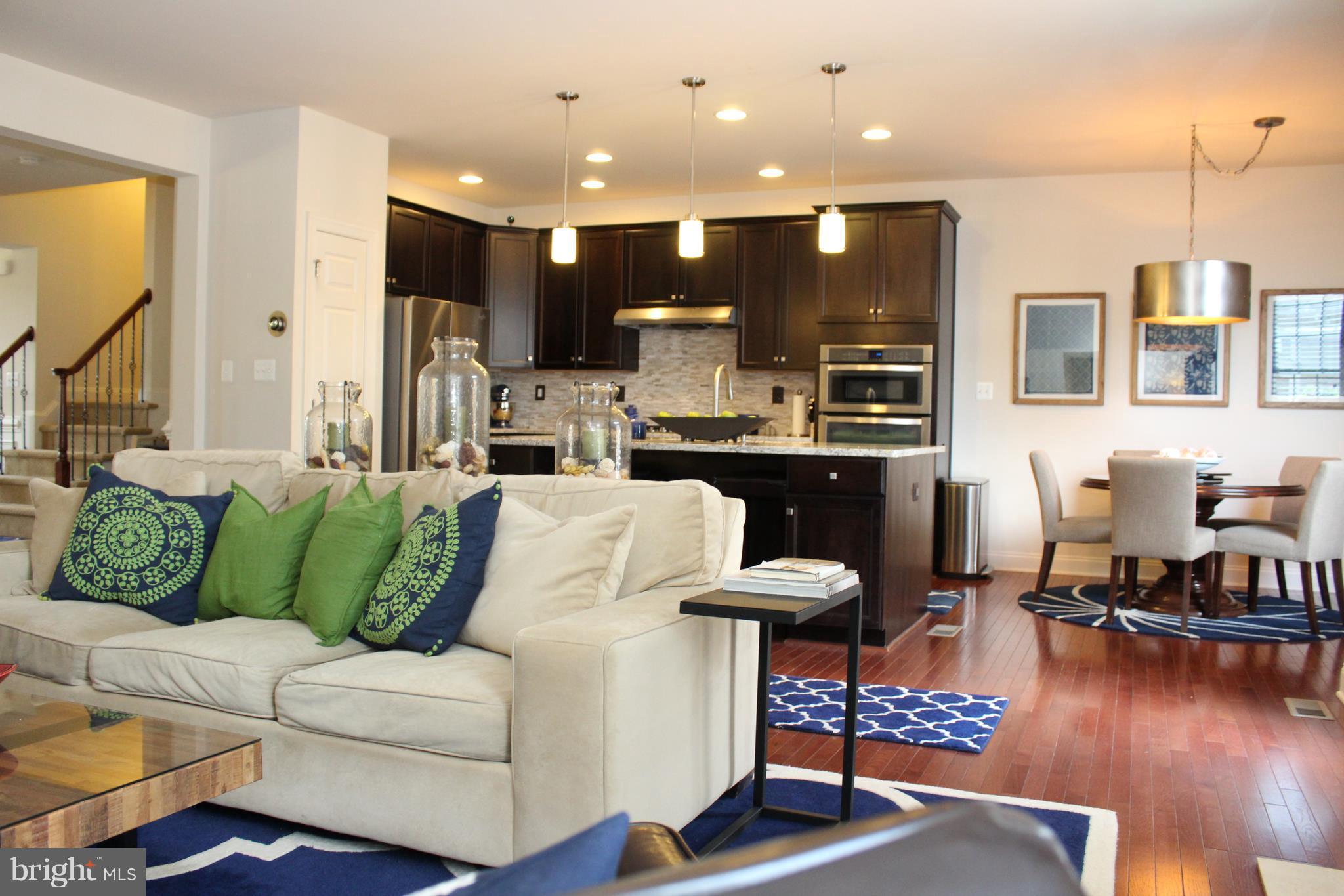 LOUDOUN VALLEY ESTATES 2 - Residential