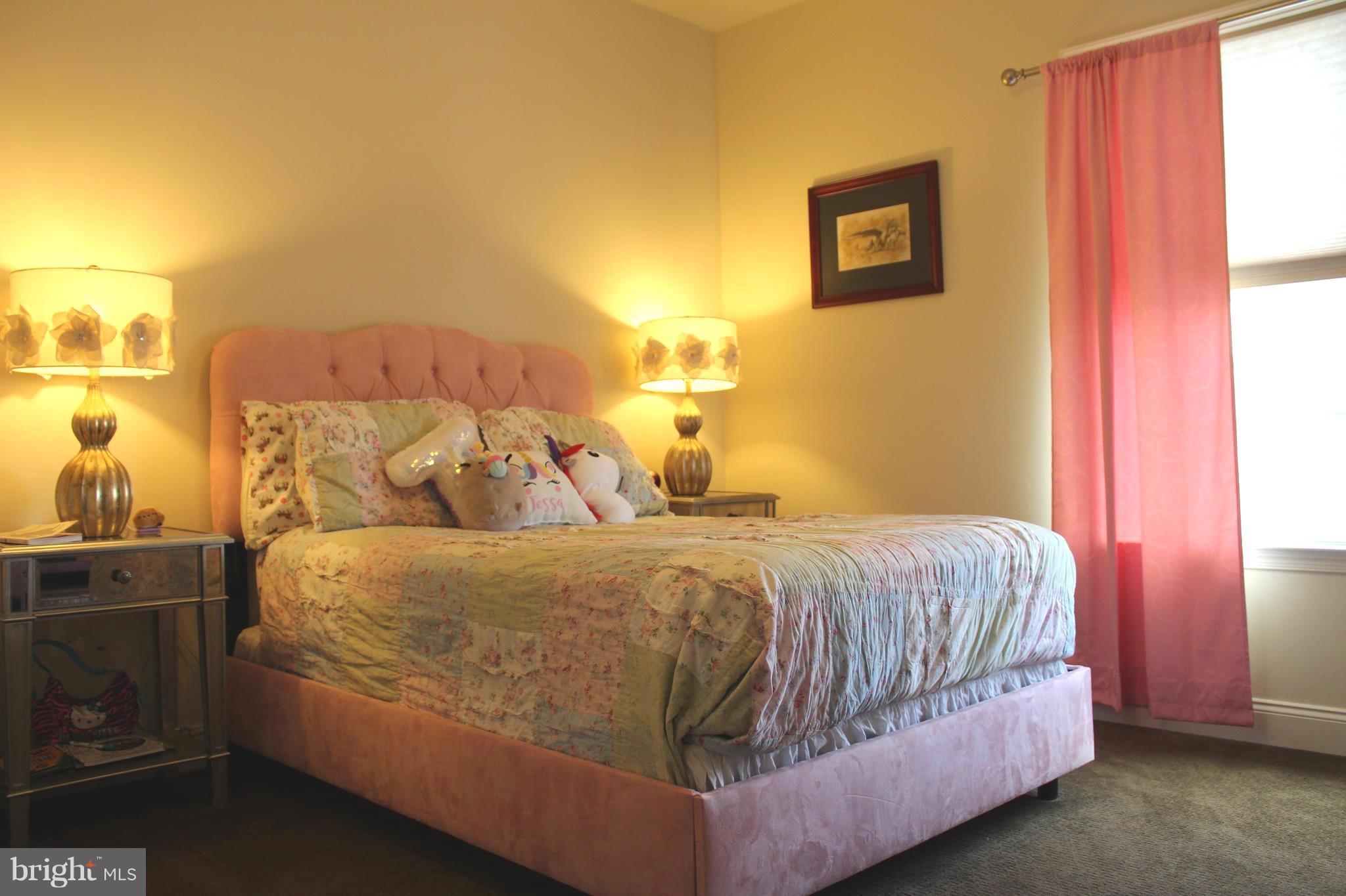 LOUDOUN VALLEY ESTATES 2 - Residential