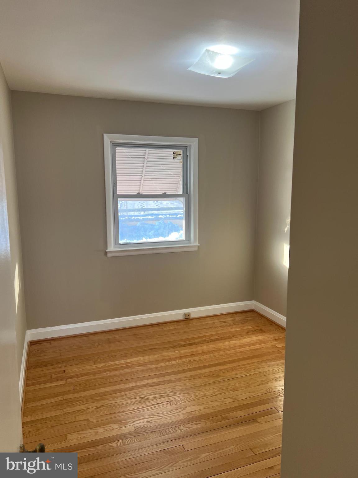 LYN GOLD MANOR - Residential