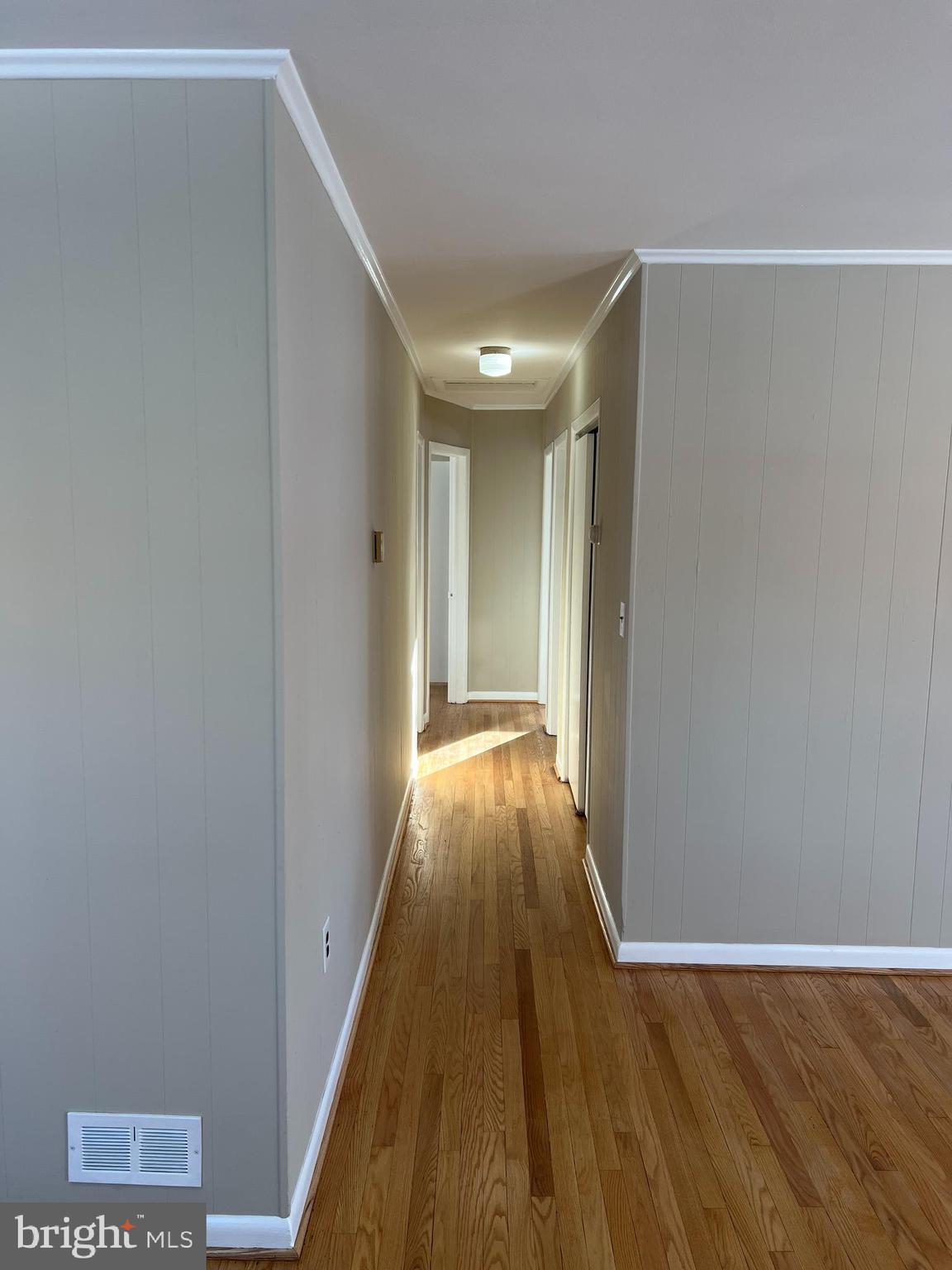 LYN GOLD MANOR - Residential