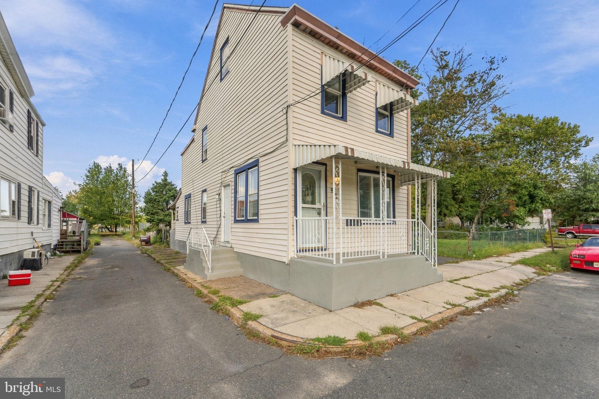 921 GEORGE STREET