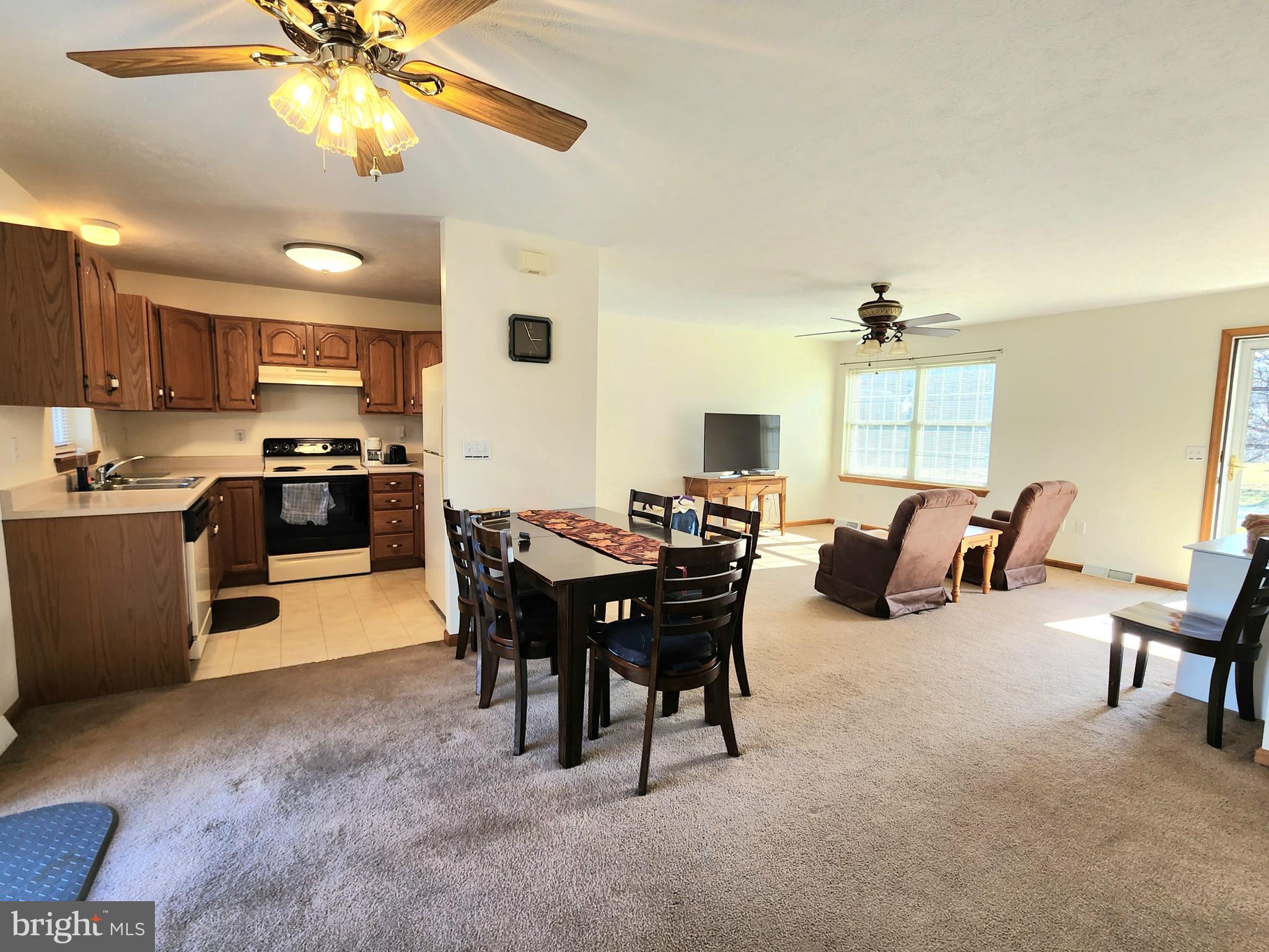 KNOBLEY ESTATES - Residential