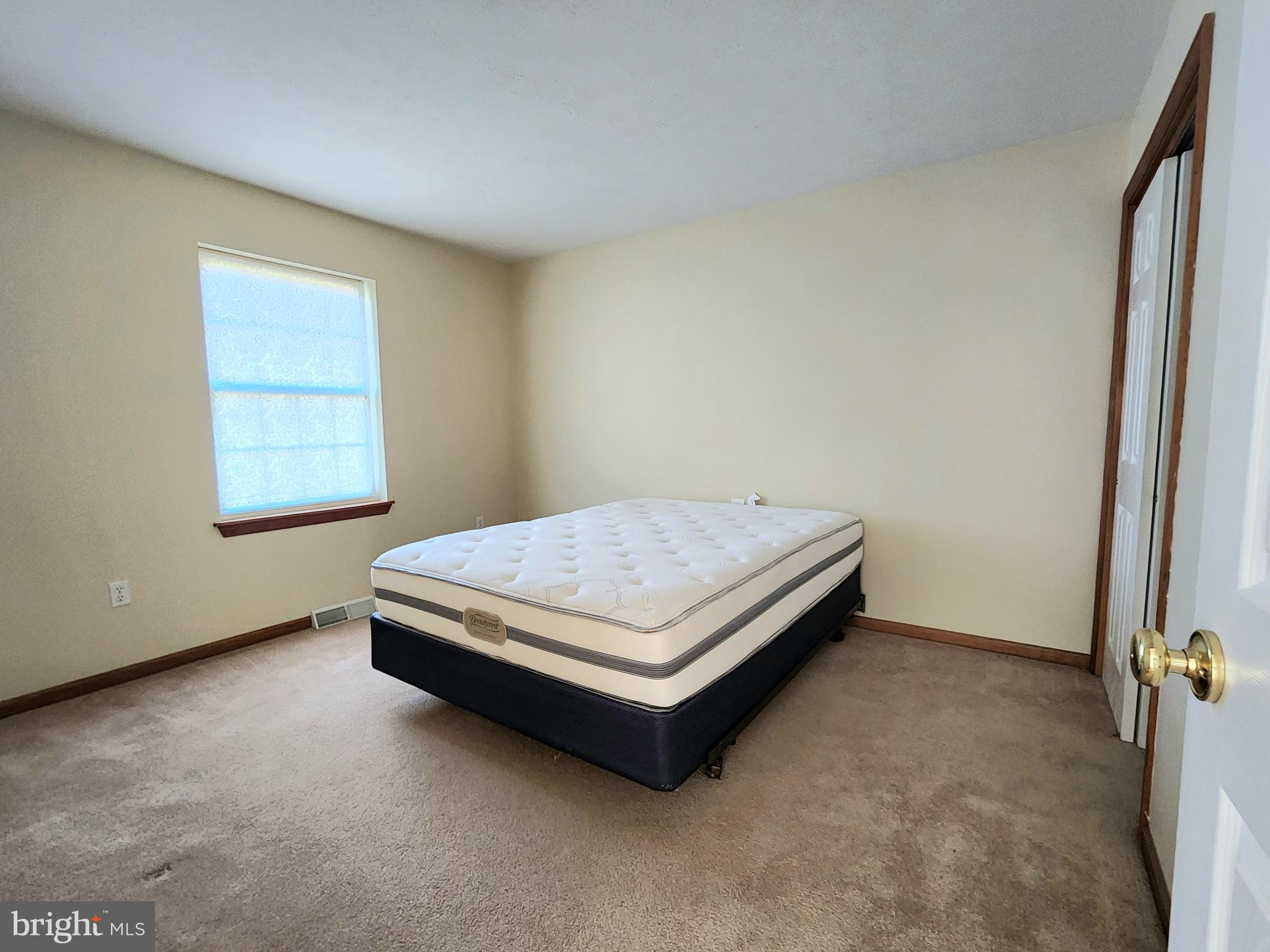 KNOBLEY ESTATES - Residential