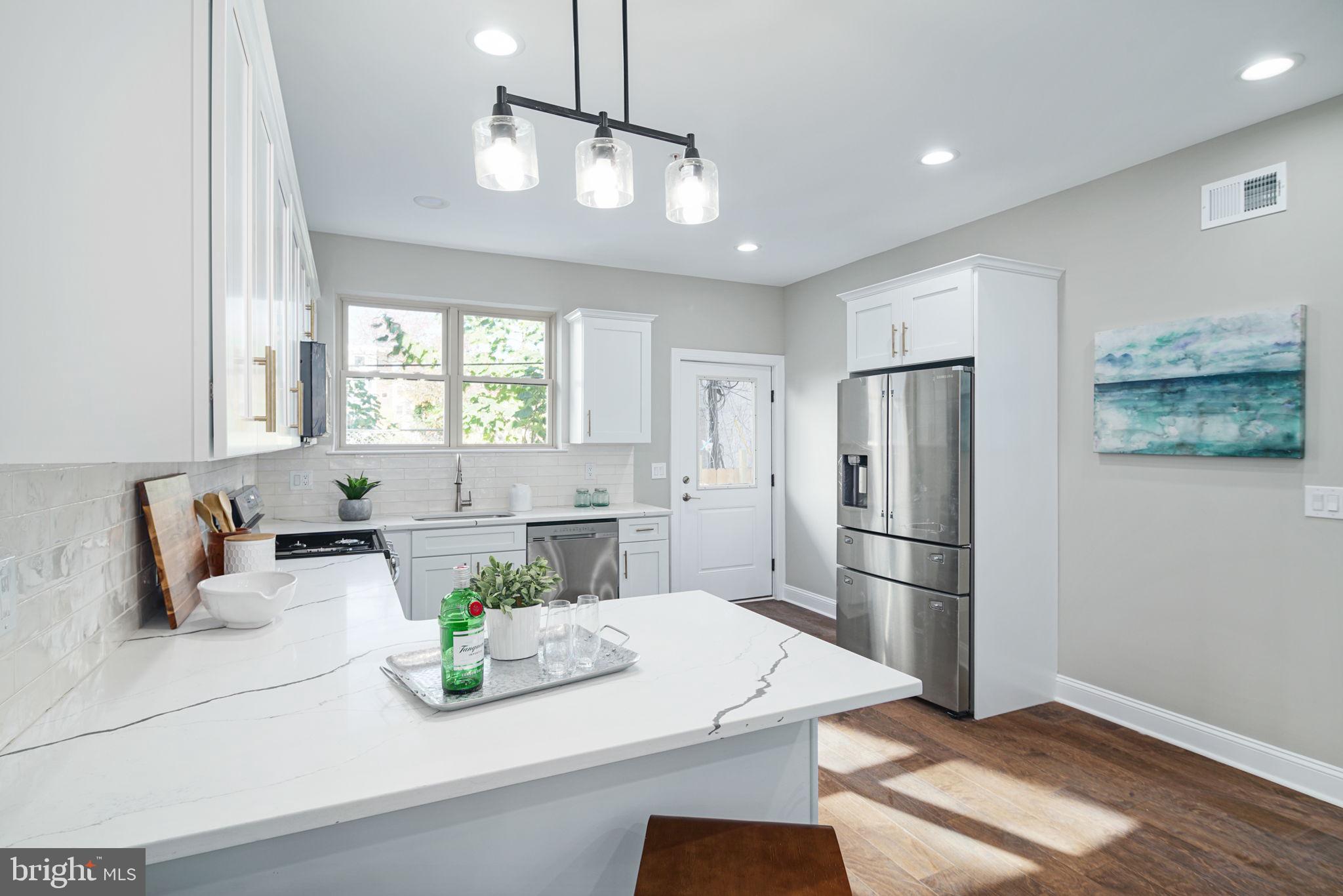 FRANCISVILLE - Residential