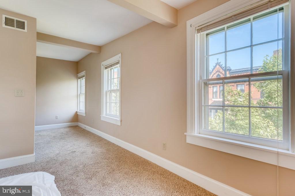 BOLTON HILL HISTORIC DISTRICT - Residential Lease