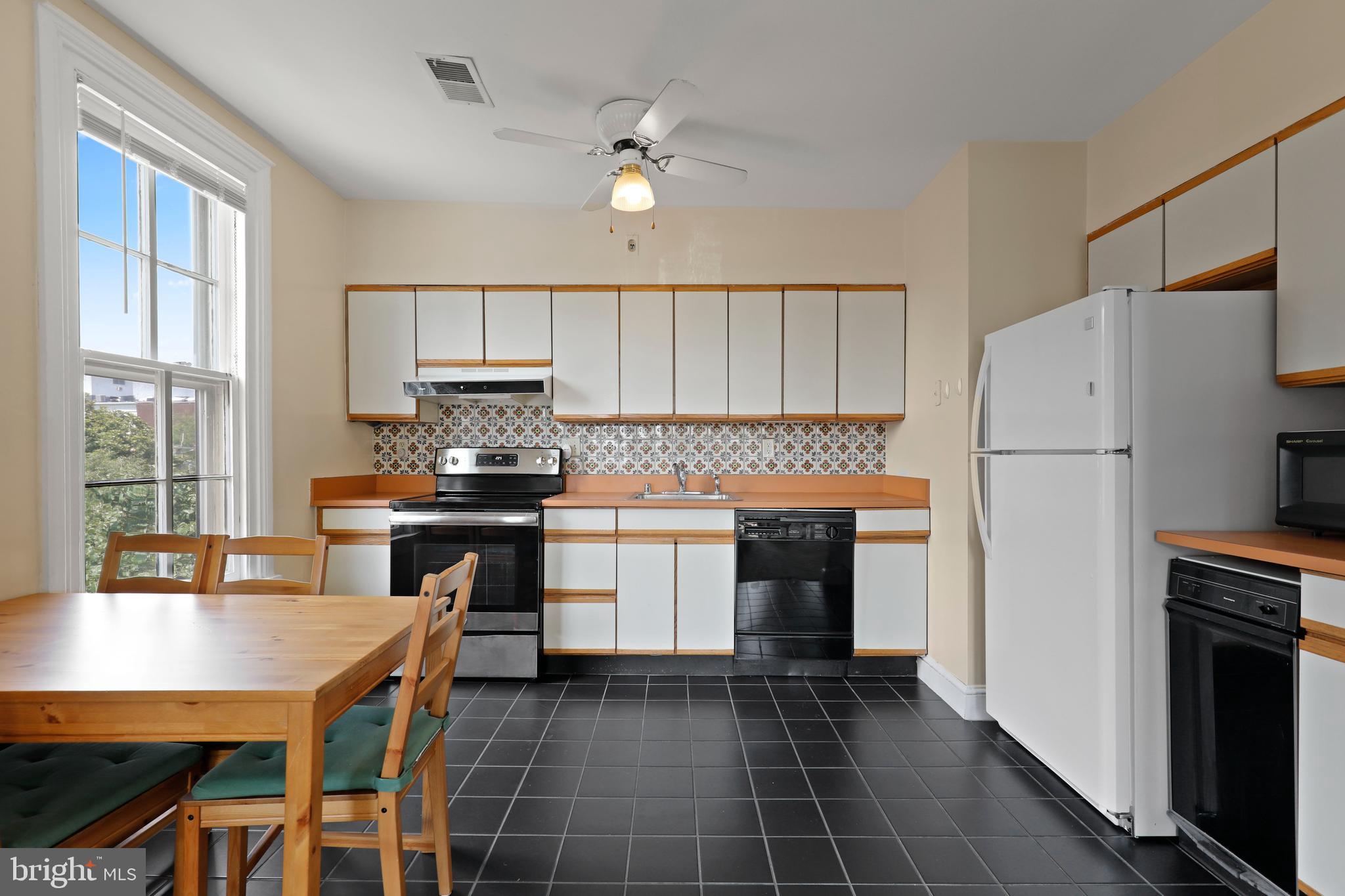 BOLTON HILL HISTORIC DISTRICT - Residential Lease