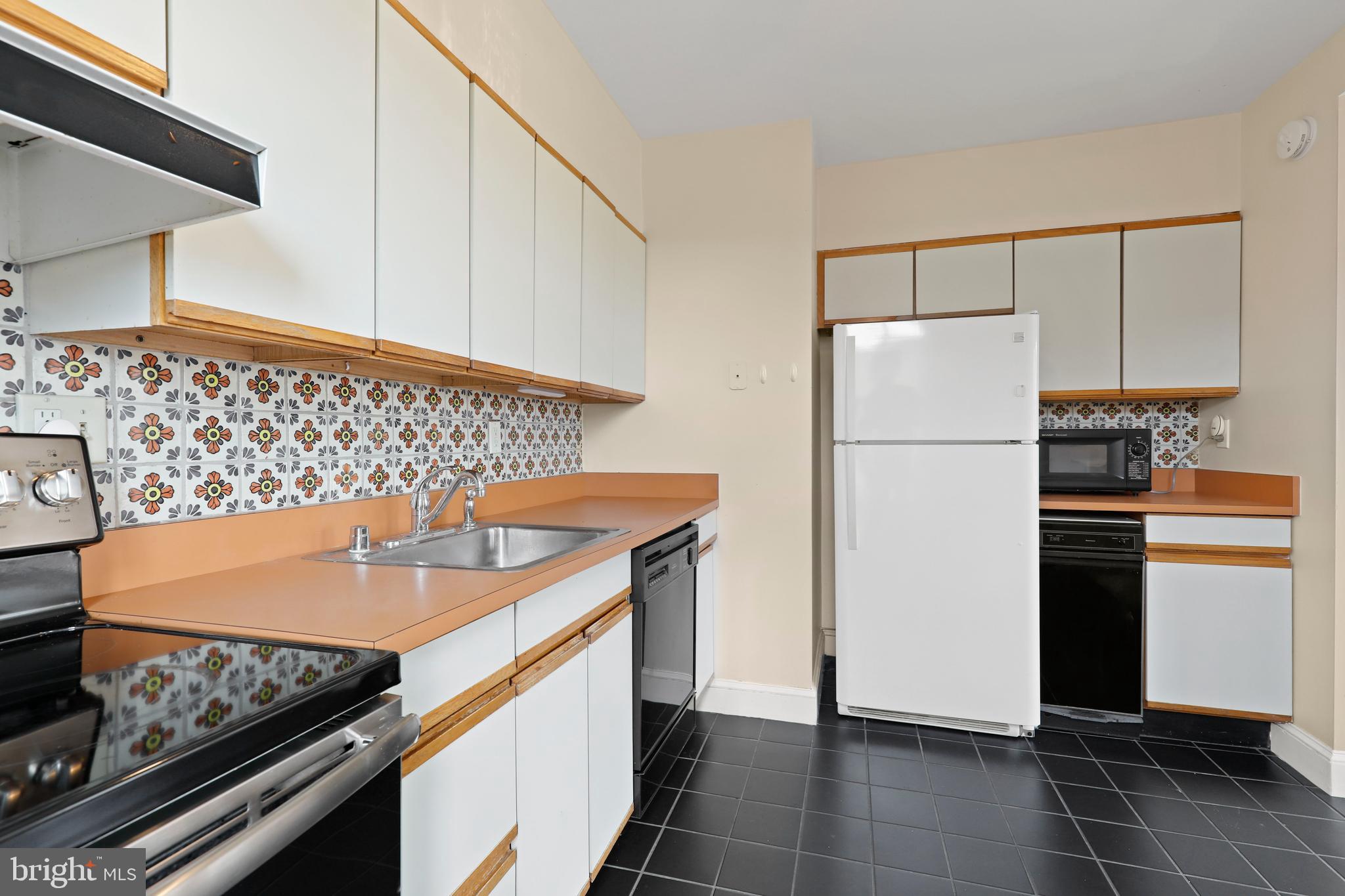 BOLTON HILL HISTORIC DISTRICT - Residential Lease