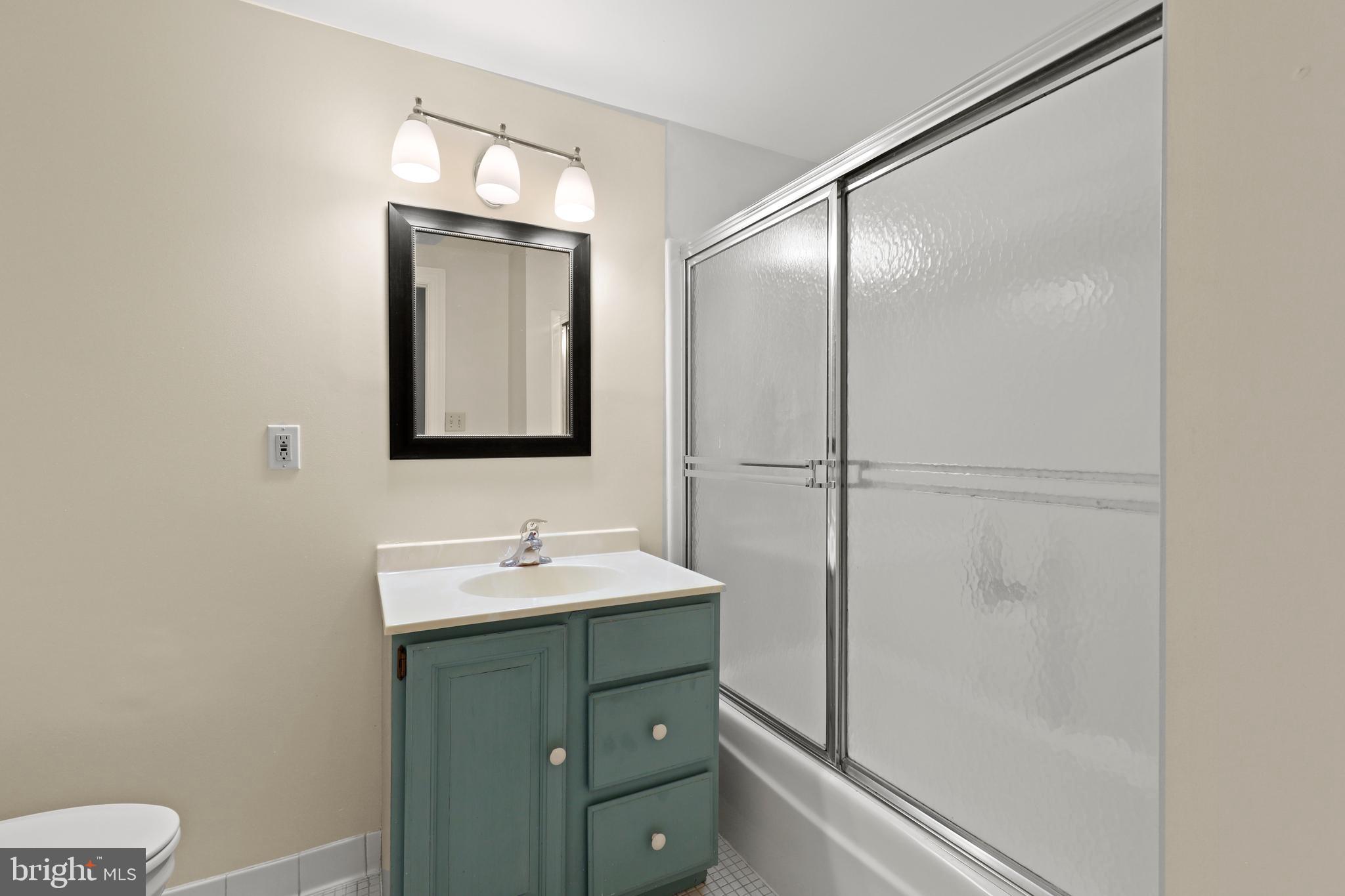 BOLTON HILL HISTORIC DISTRICT - Residential Lease