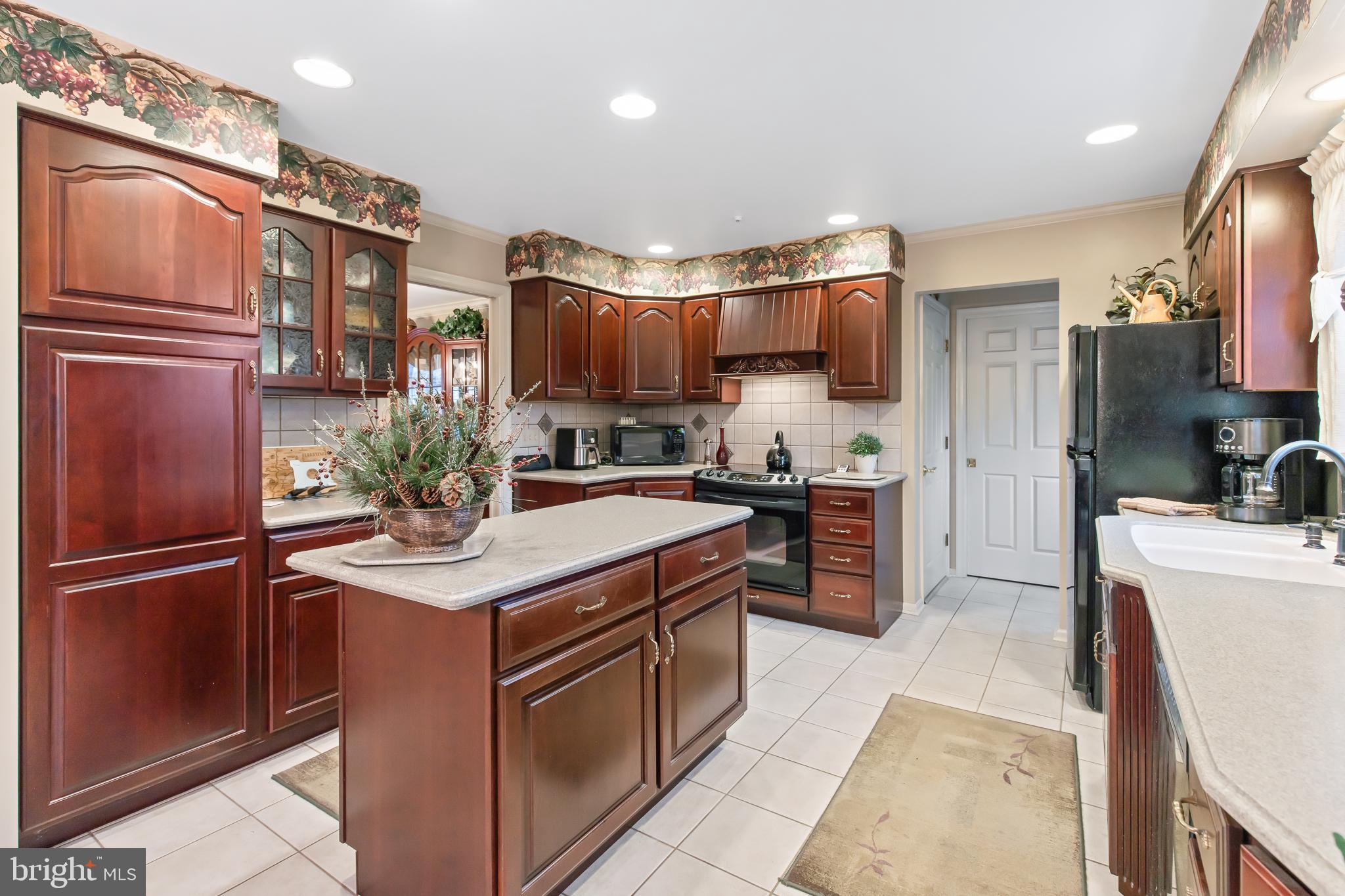 PENN OAKS - Residential