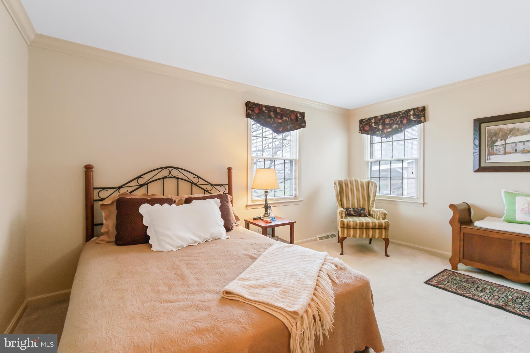 PENN OAKS - Residential