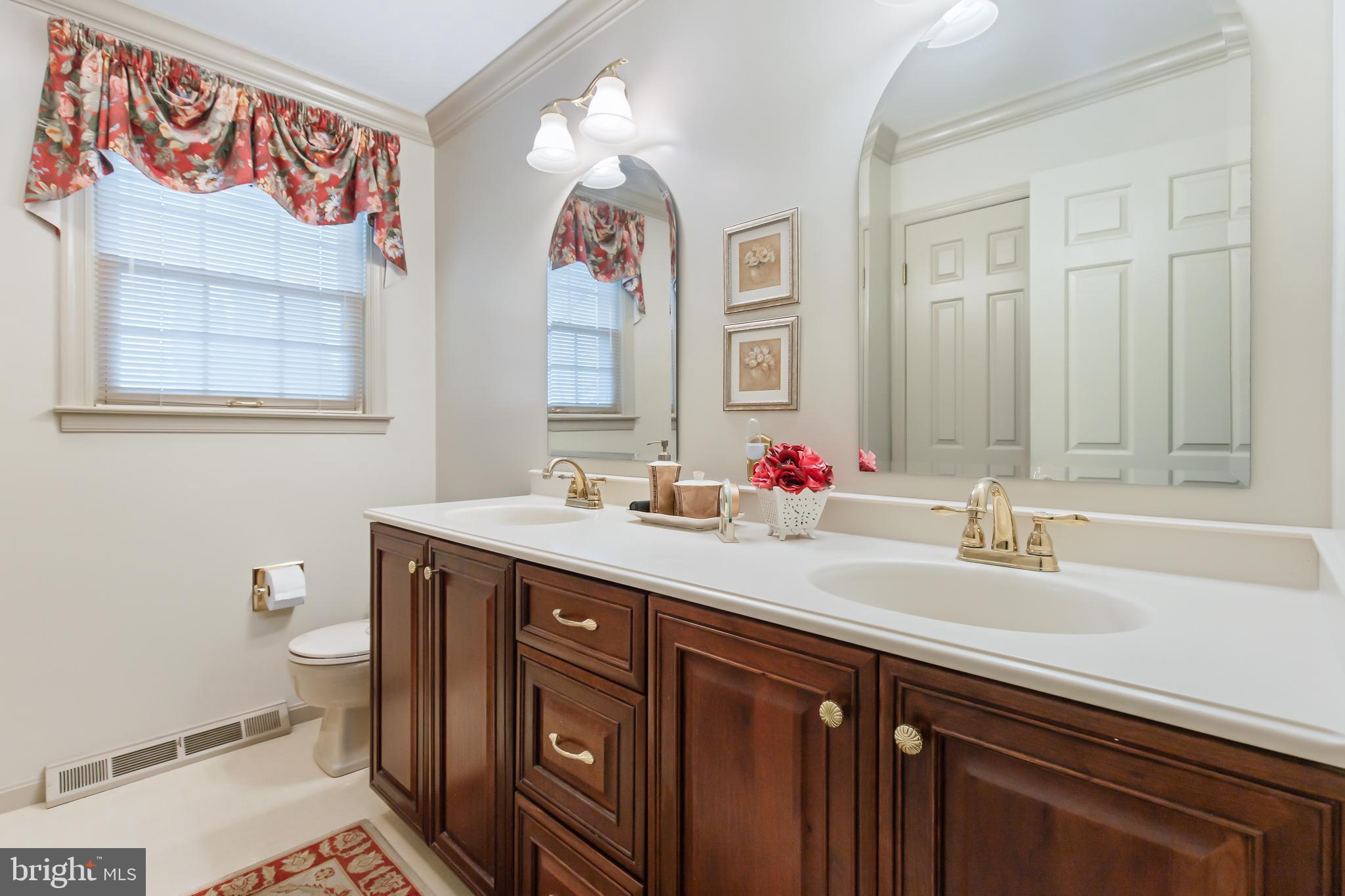 PENN OAKS - Residential