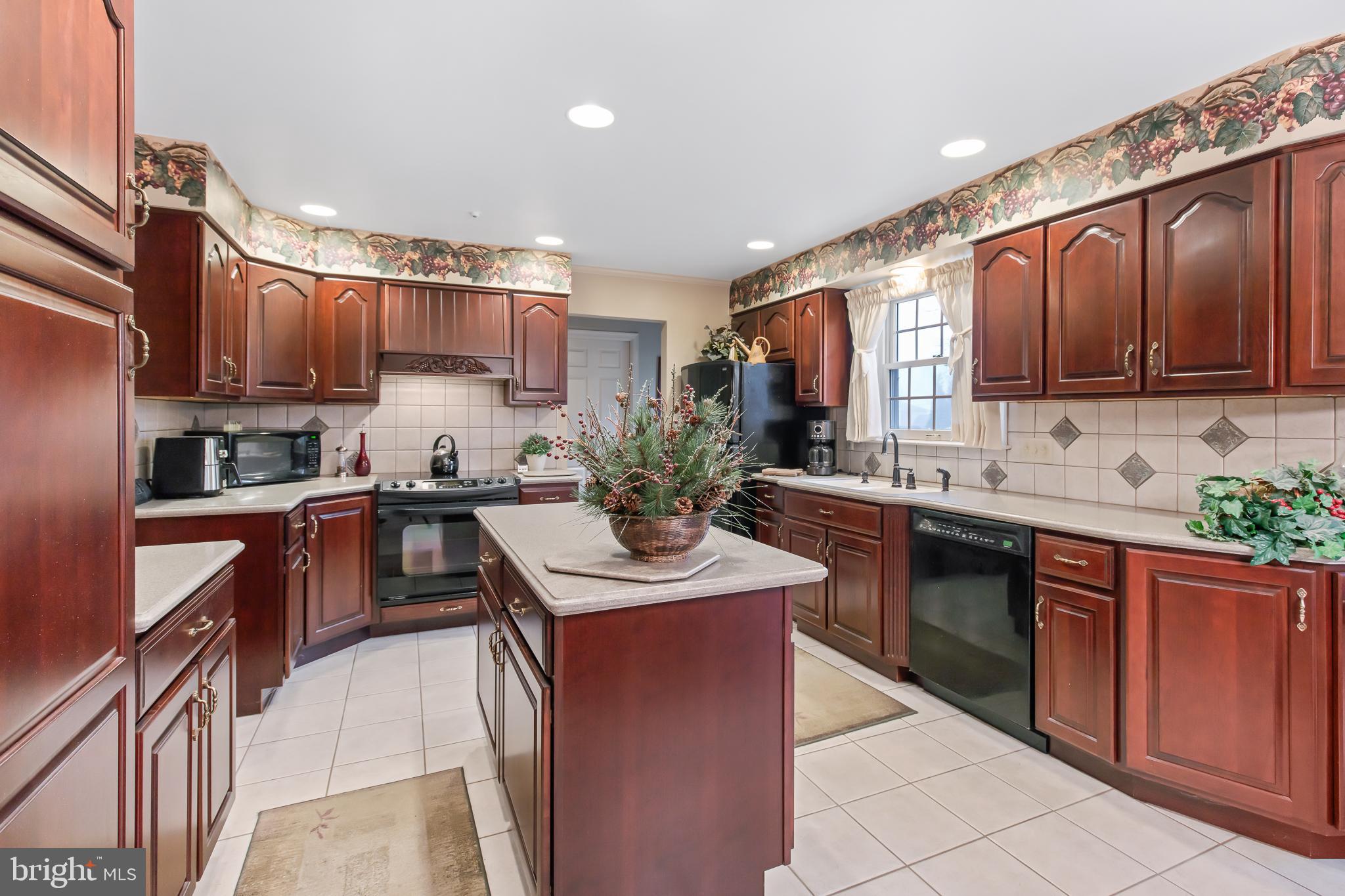 PENN OAKS - Residential