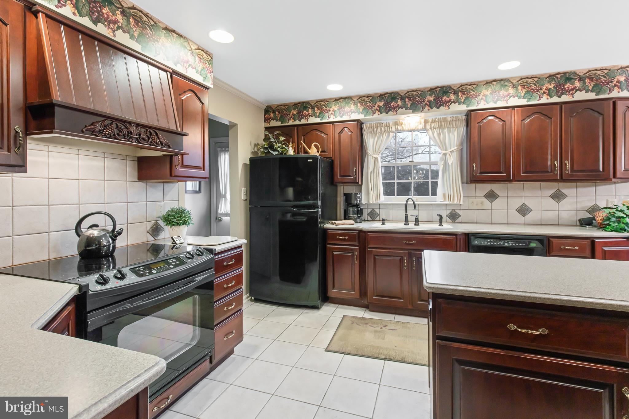 PENN OAKS - Residential