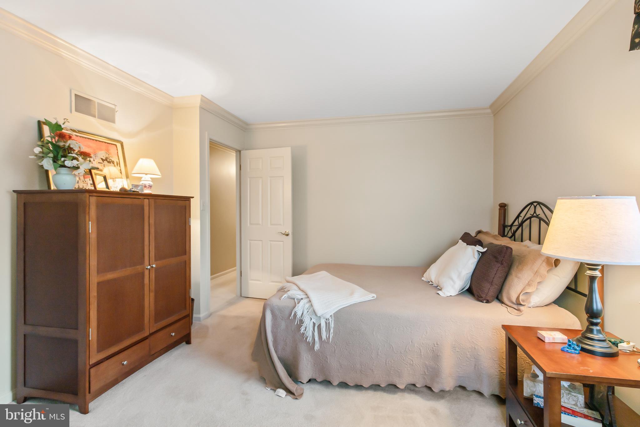 PENN OAKS - Residential