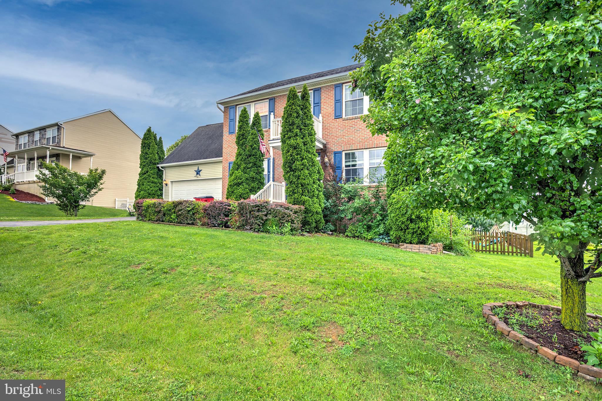 SUMMER HILL - Residential