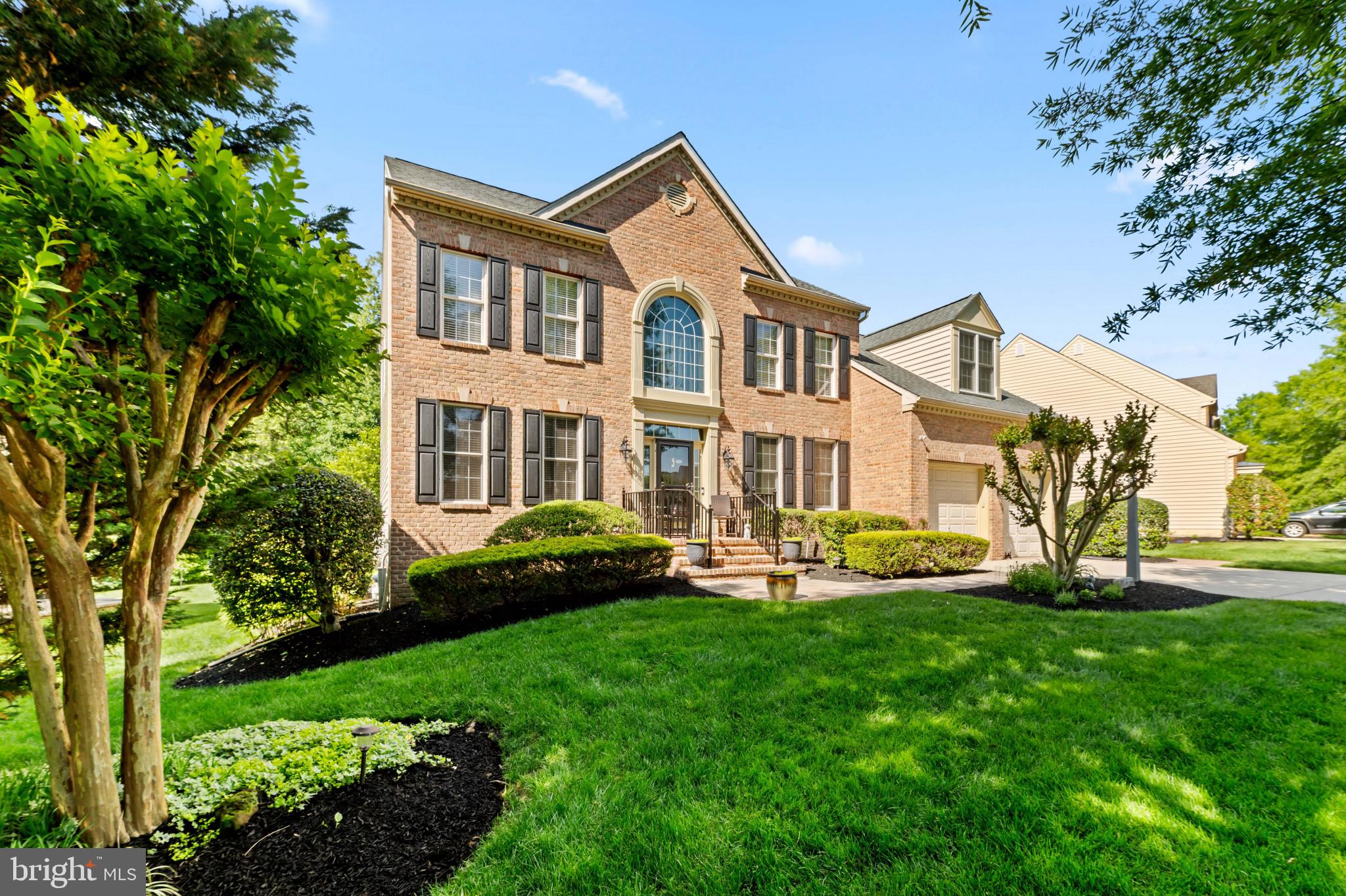 1325 BLUEGRASS WAY