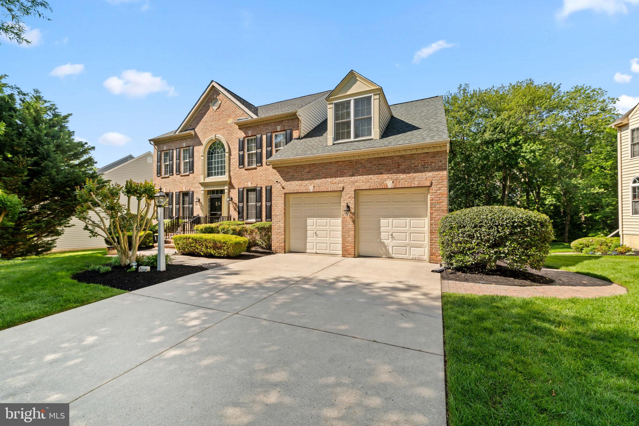 1325 BLUEGRASS WAY