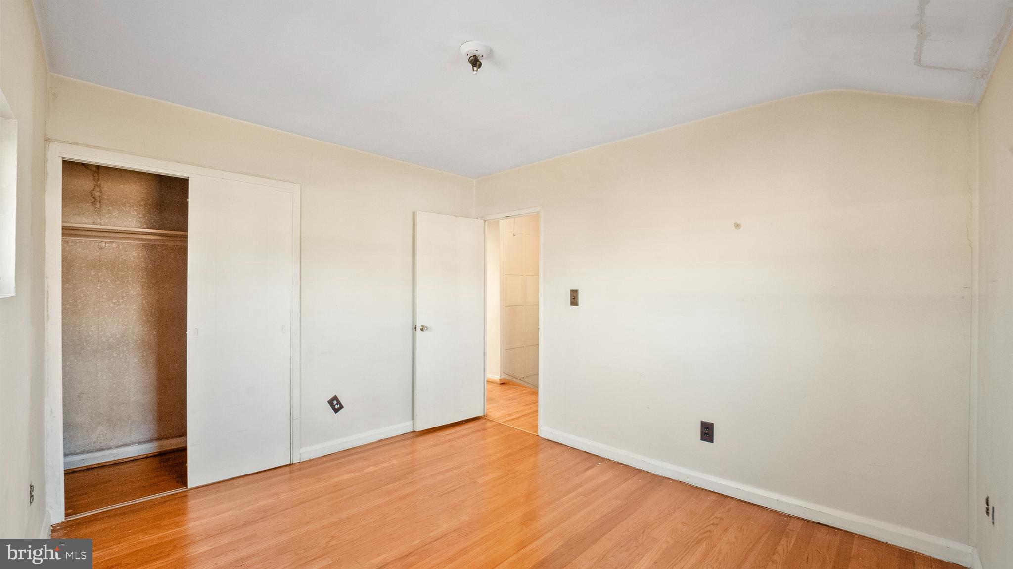 CHARLESMONT - Residential