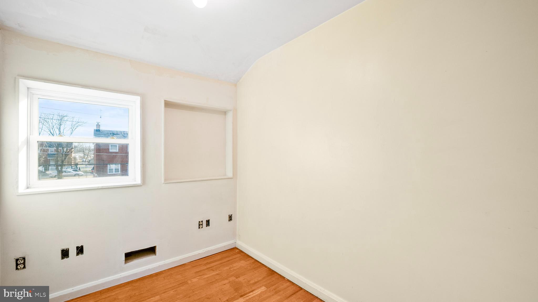 CHARLESMONT - Residential