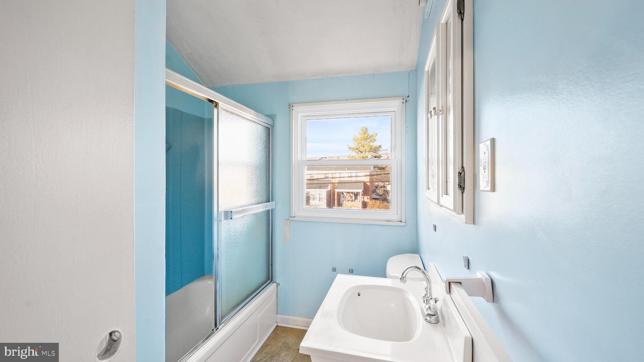 CHARLESMONT - Residential