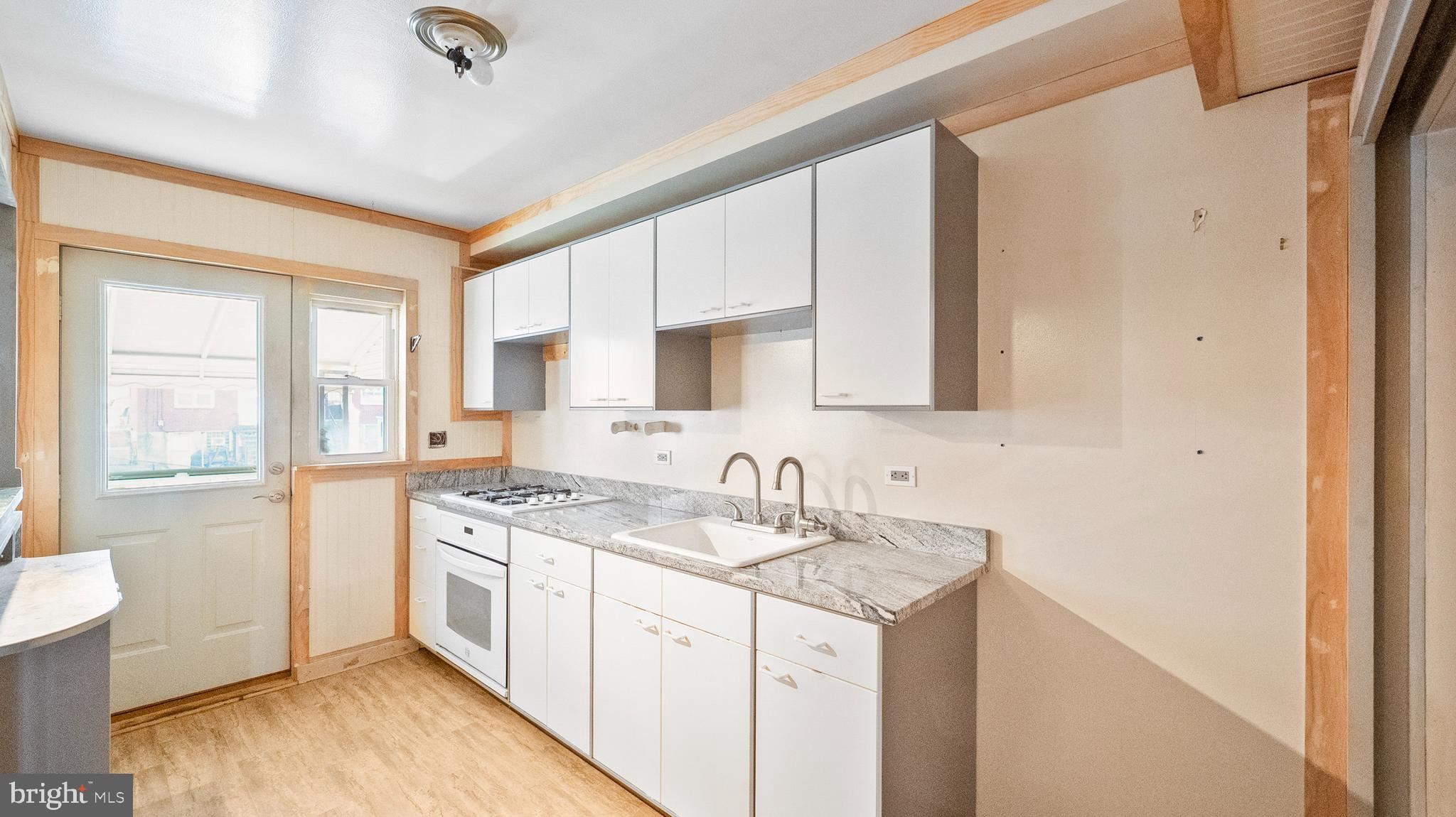 CHARLESMONT - Residential