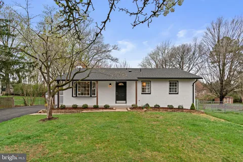 24320 Log House Road, Gaithersburg, MD MLS: MDMC2225012