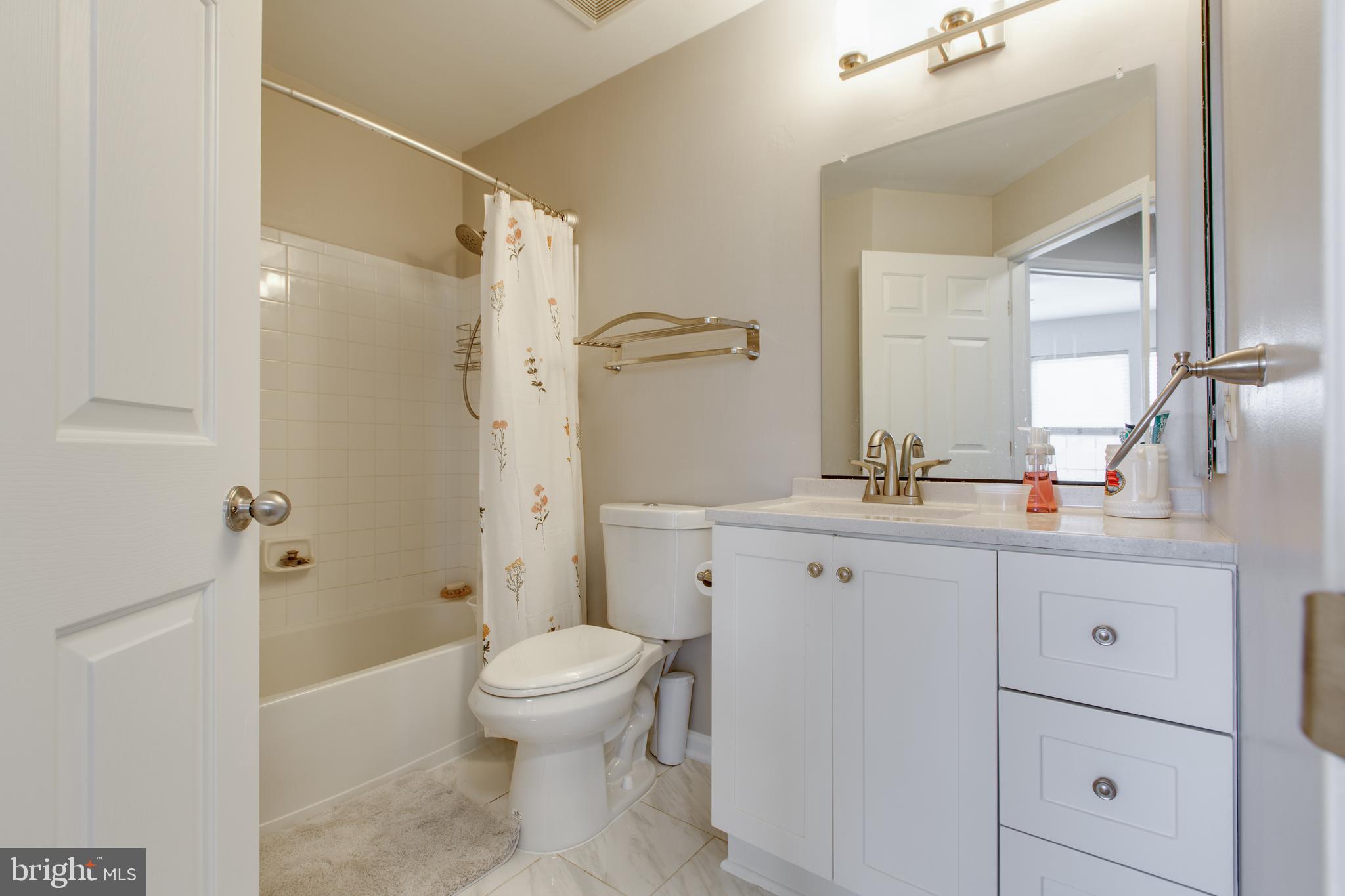 WAVERLY WOODS - Residential Lease