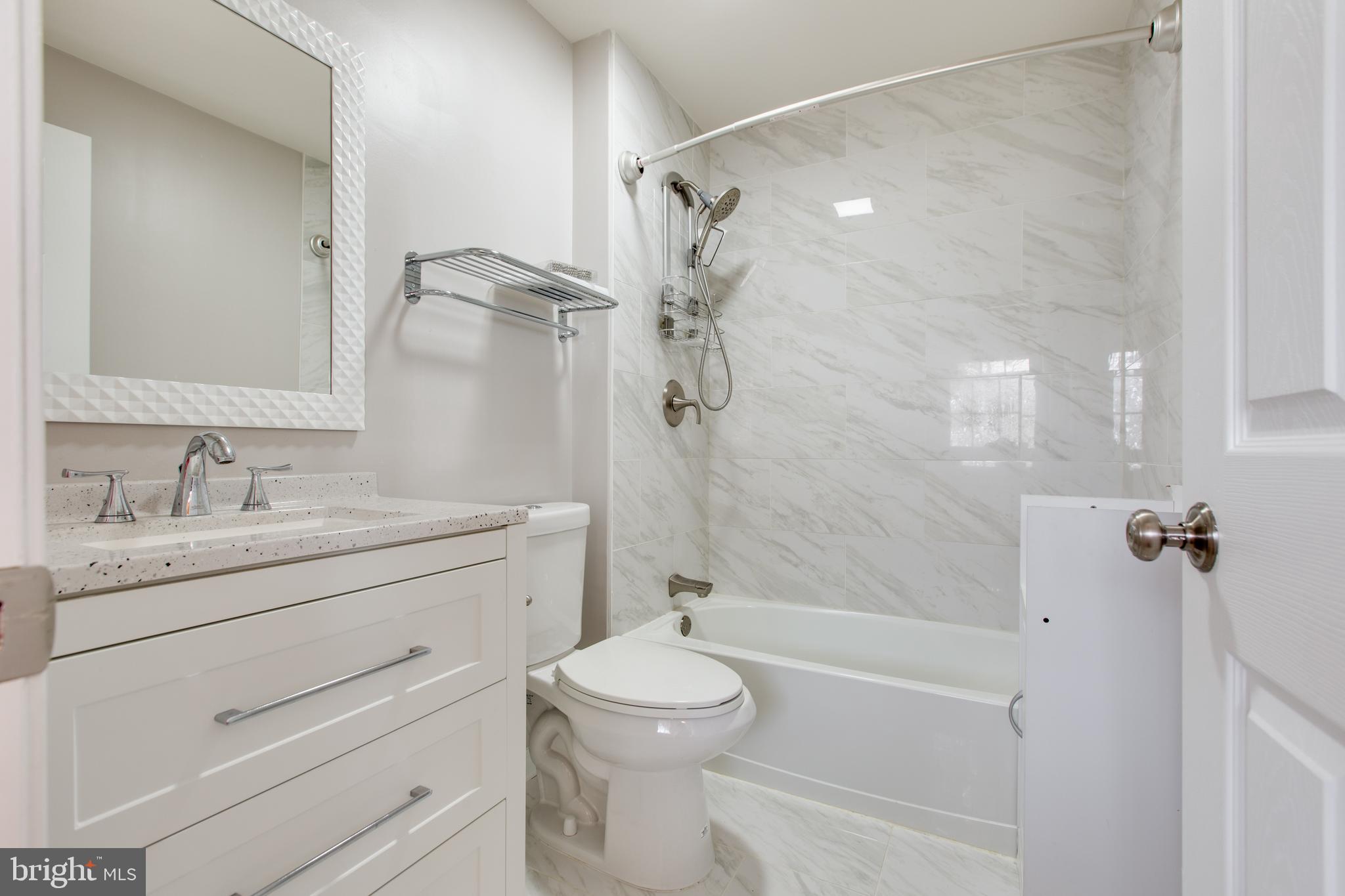 WAVERLY WOODS - Residential Lease