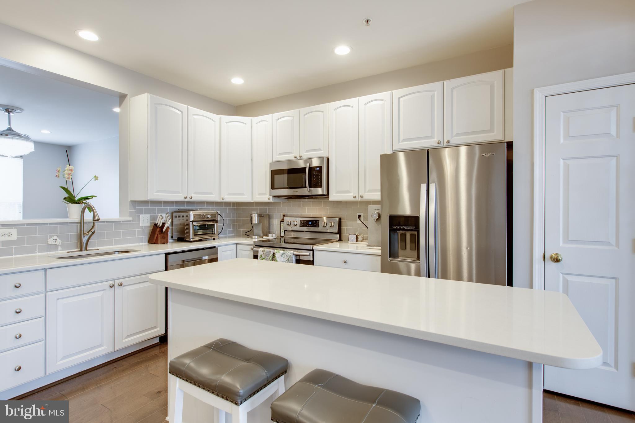 WAVERLY WOODS - Residential Lease