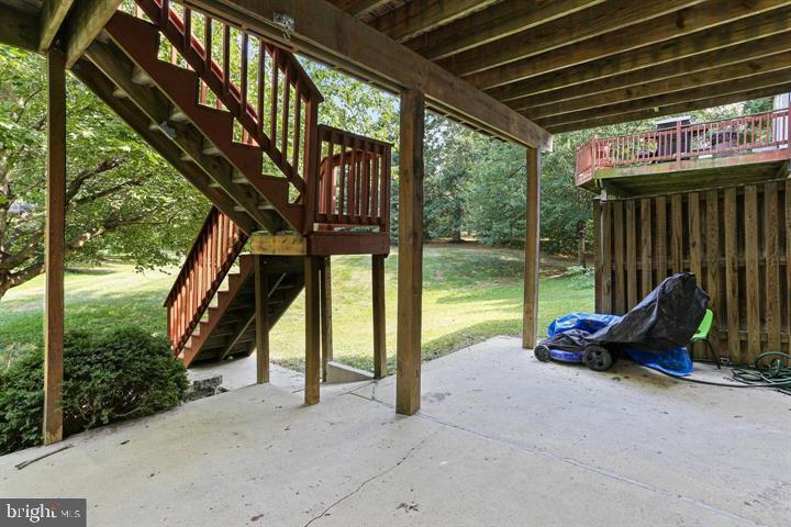 WAVERLY WOODS - Residential Lease