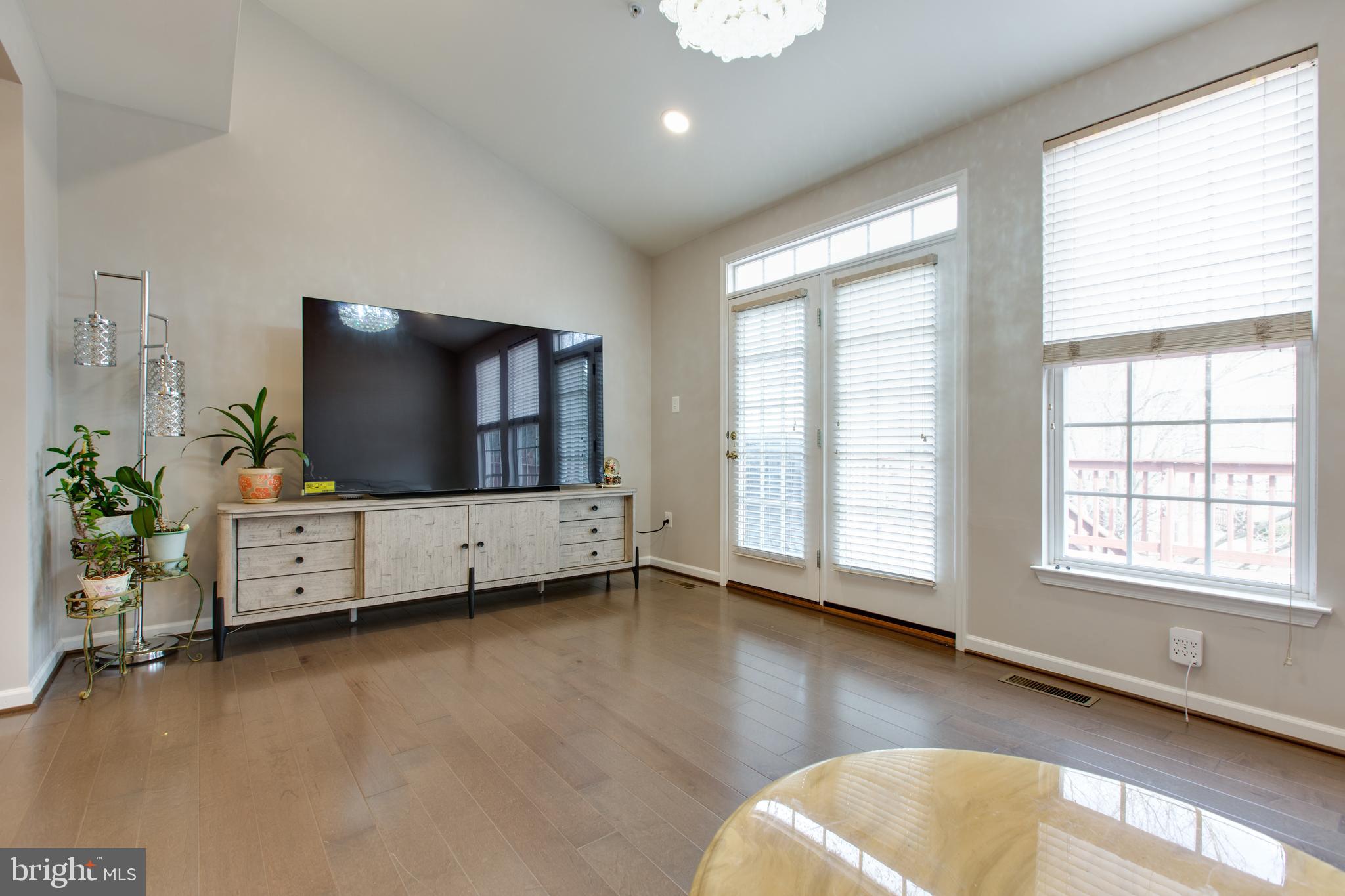 WAVERLY WOODS - Residential Lease