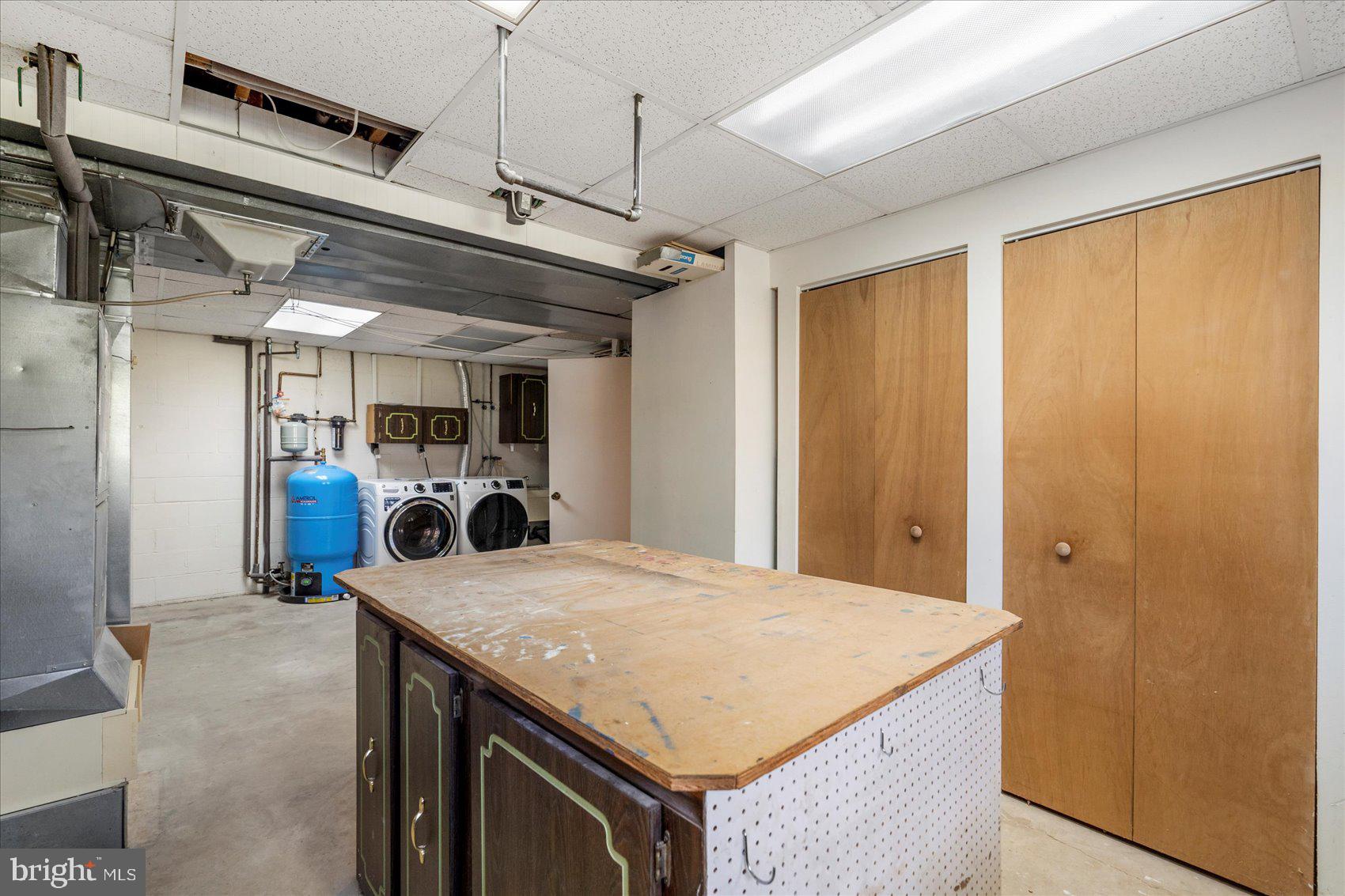 STRAWBRIDGE ESTATES - Residential