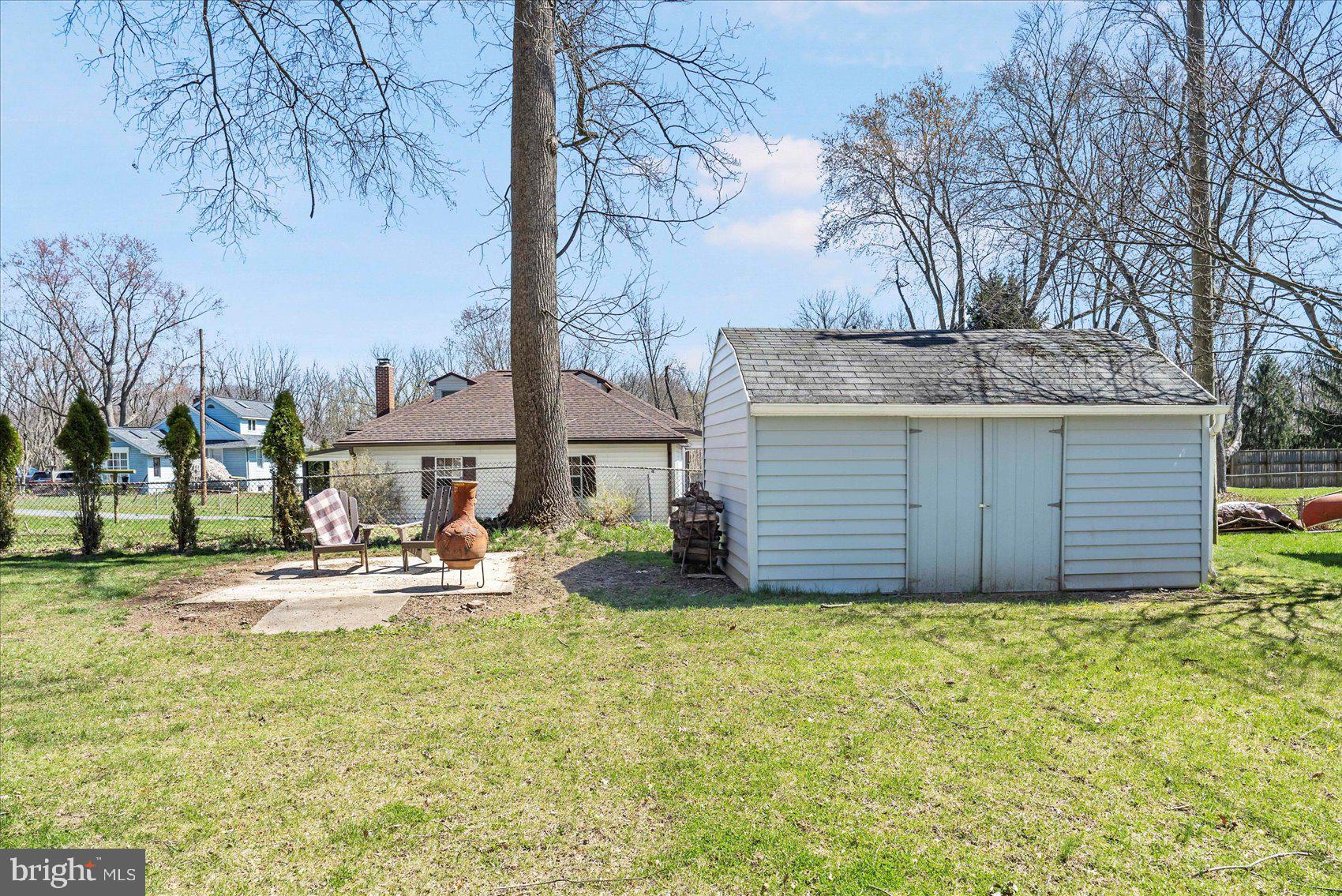 STRAWBRIDGE ESTATES - Residential