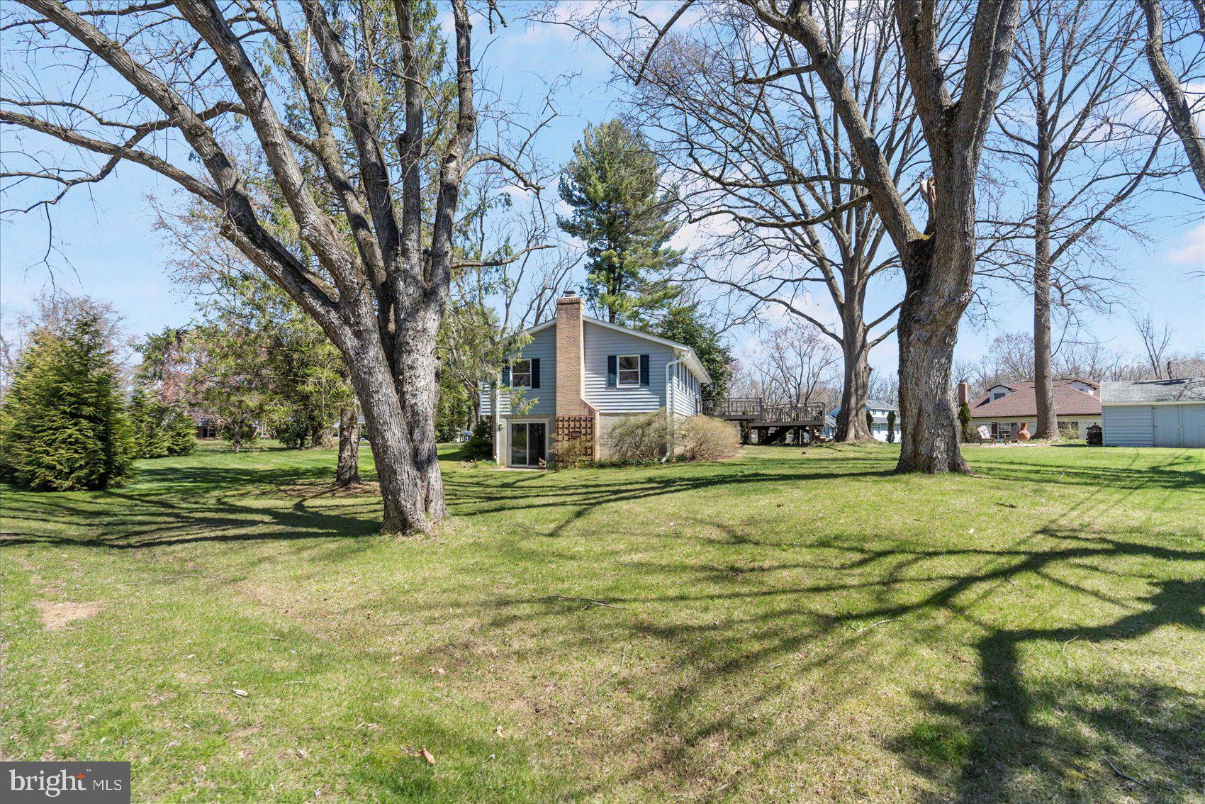 STRAWBRIDGE ESTATES - Residential