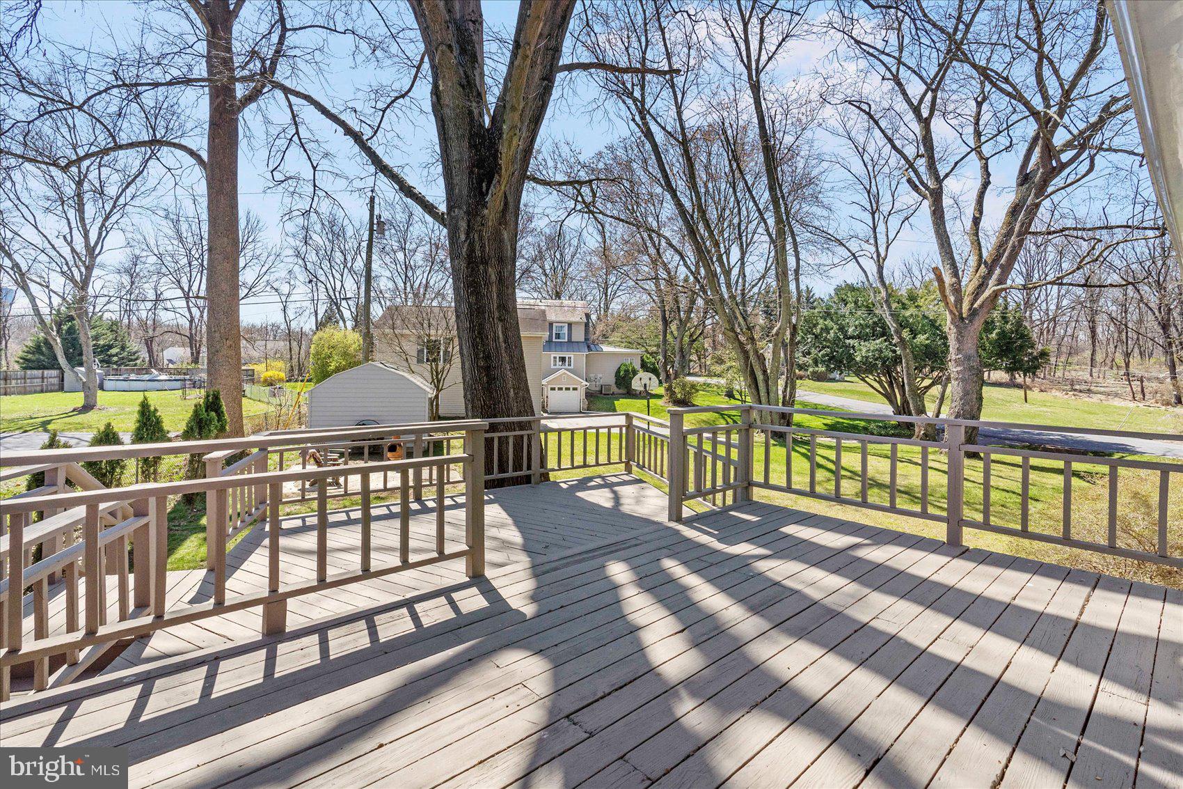 STRAWBRIDGE ESTATES - Residential