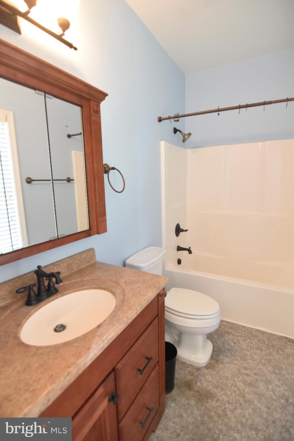 INFINITY FARMS - Residential Lease