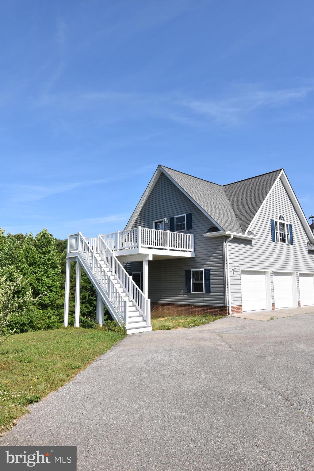 INFINITY FARMS - Residential Lease