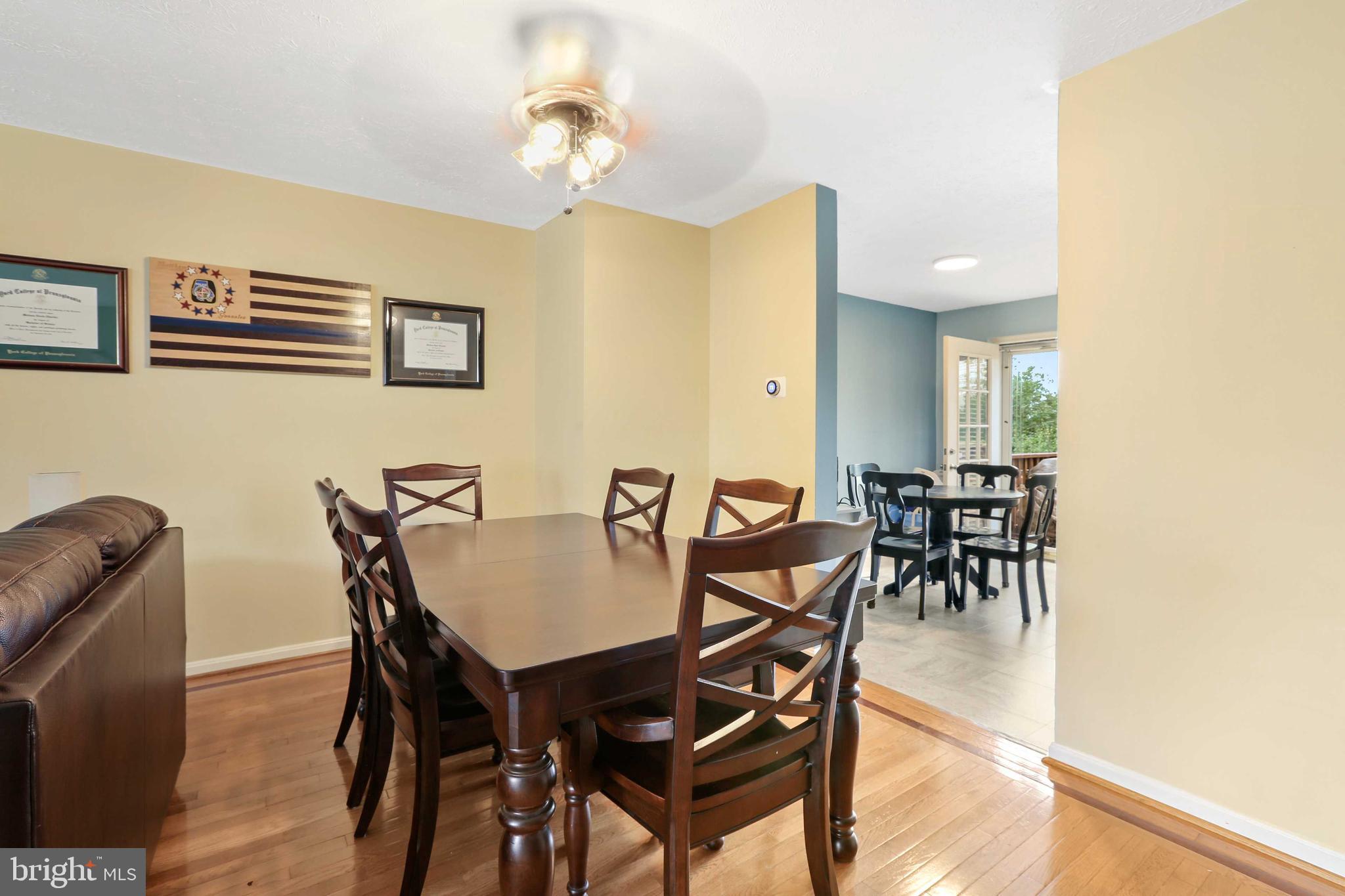 CONSTANT FRIENDSHIP - Residential