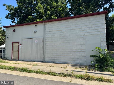 Photo of 5 Cedar Street, BRIDGETON, NJ 08302 (MLS # NJCB2025714)