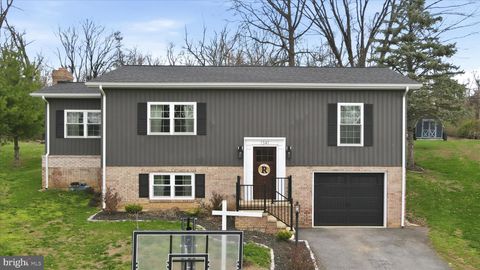 Homes For Sale - 1341 Outer Drive<br/> HAGERSTOWN, MD 21742