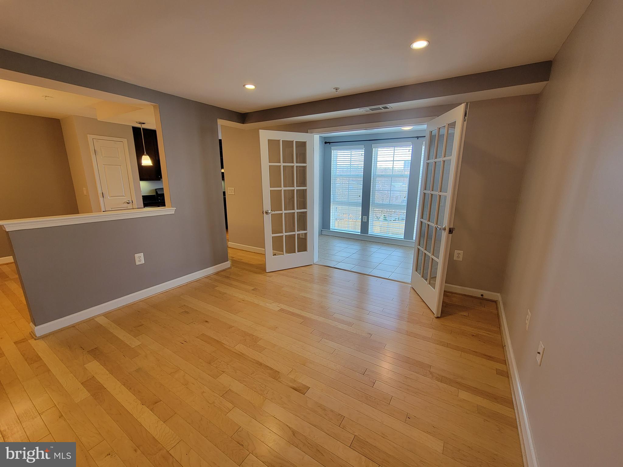 4151 S FOUR MILE RUN DRIVE 203