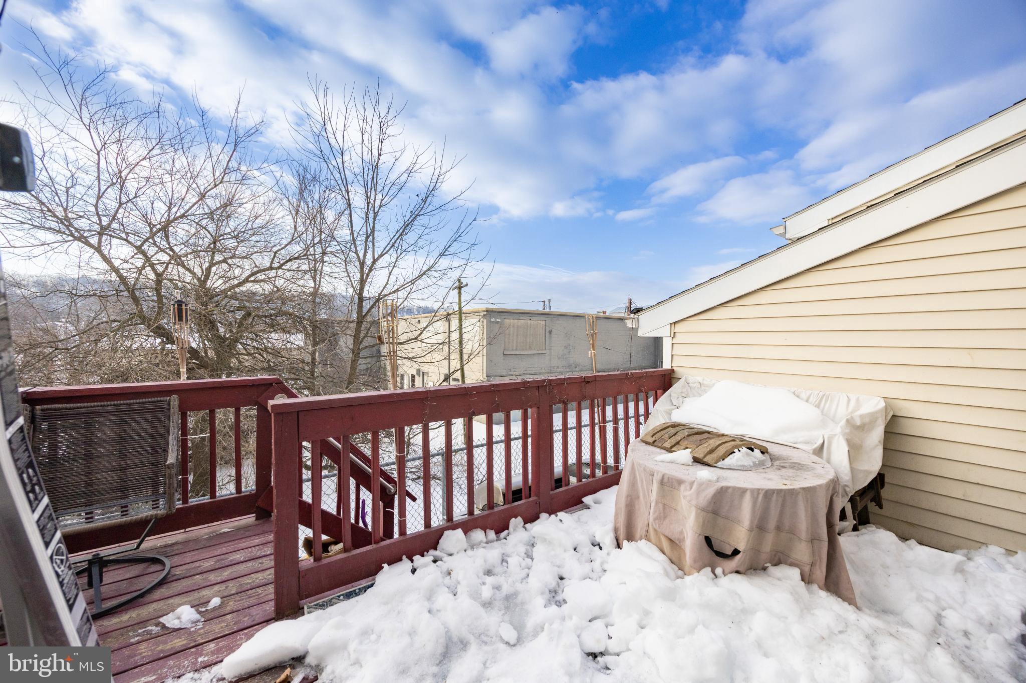 PENN CROSSING - Residential