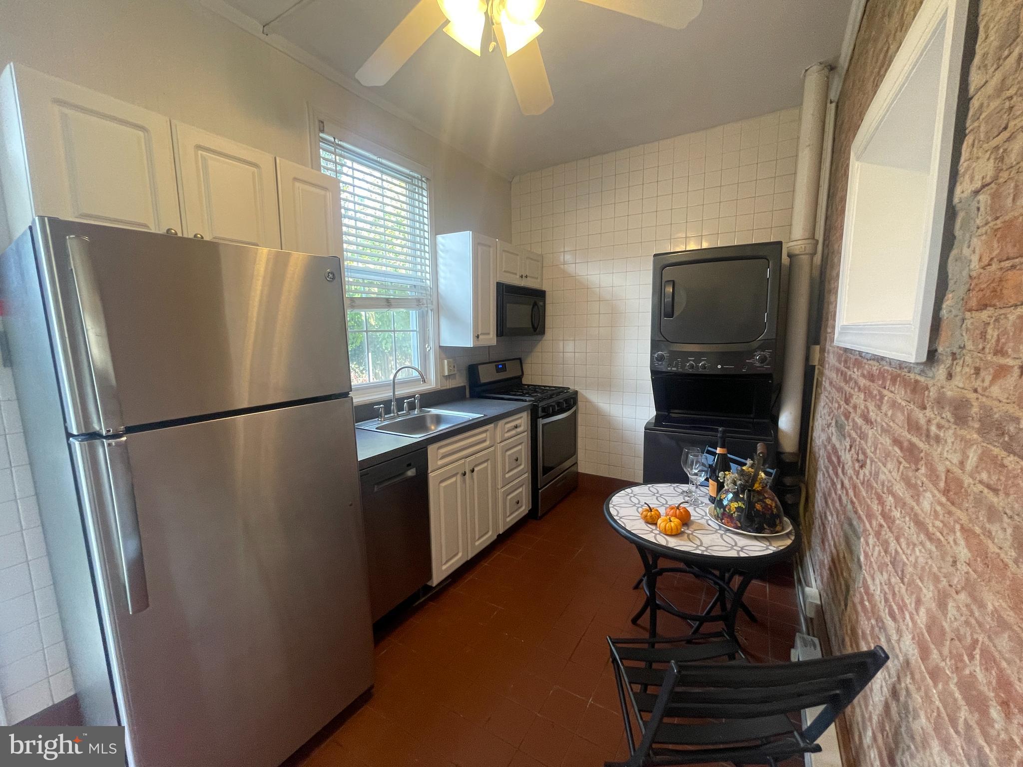MANAYUNK - Residential Lease