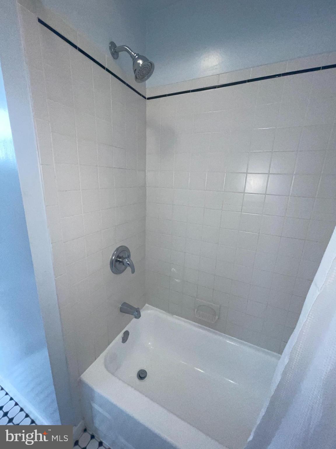 MANAYUNK - Residential Lease