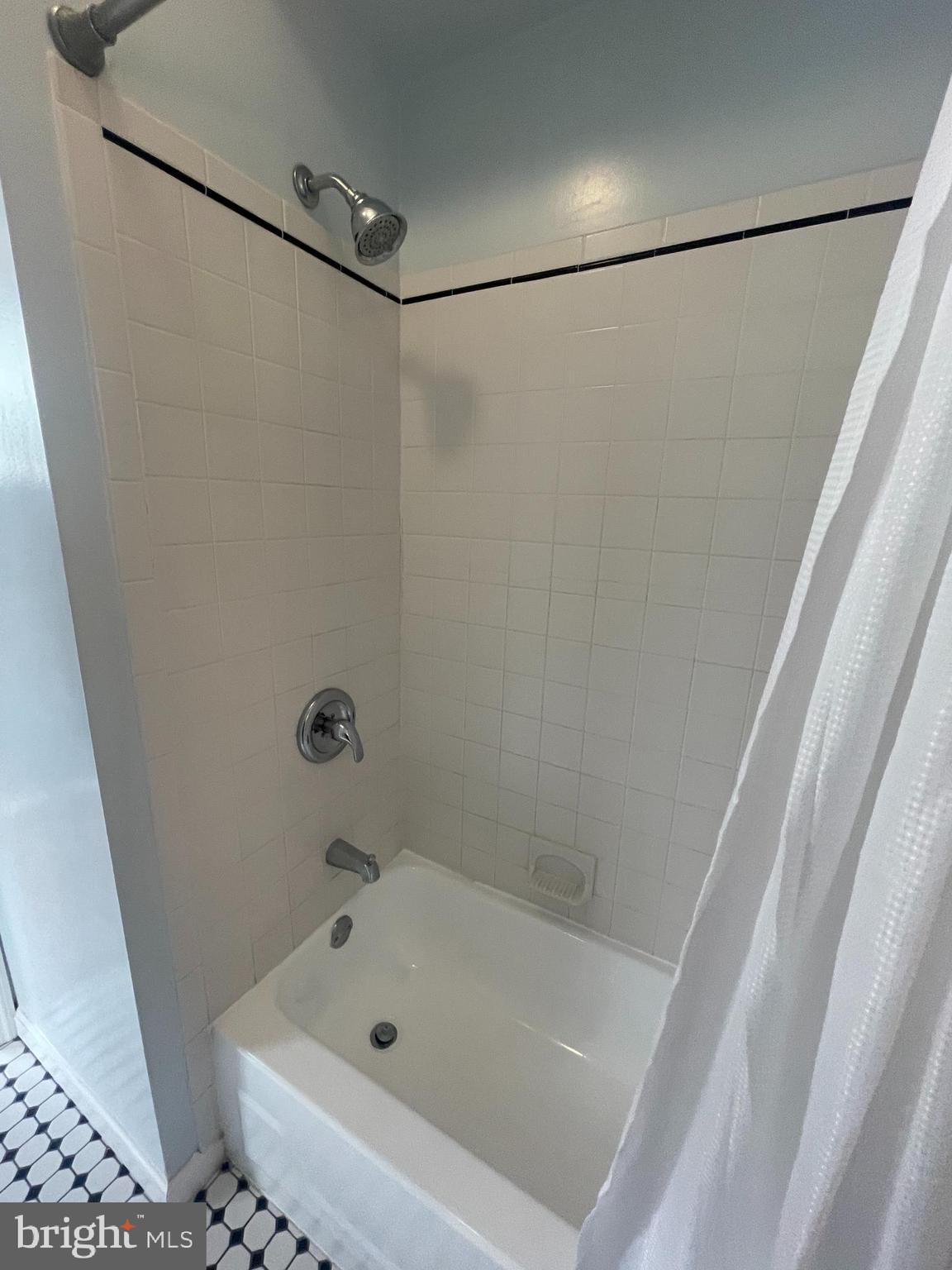 MANAYUNK - Residential Lease