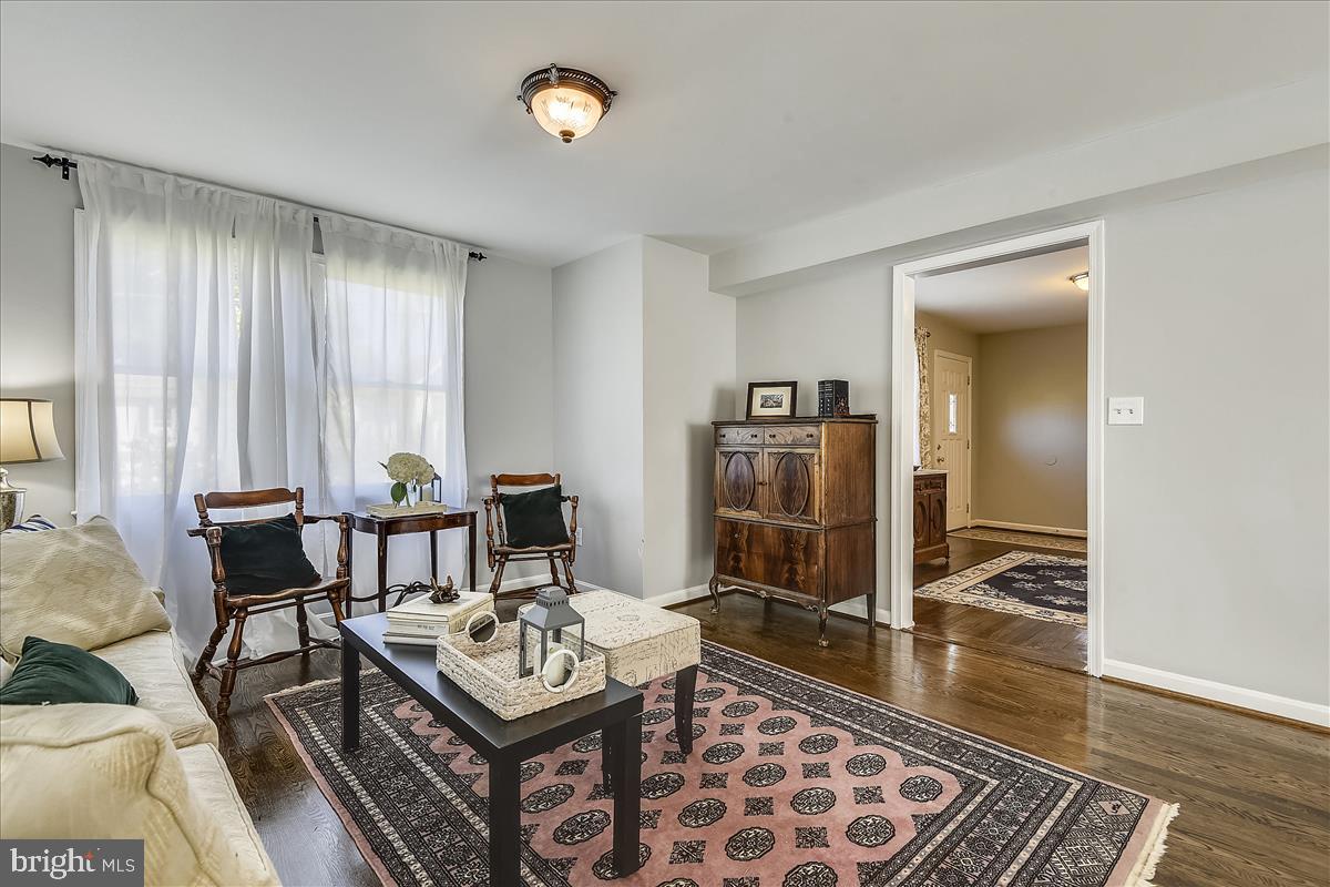 GLENBROOK VILLAGE - Residential