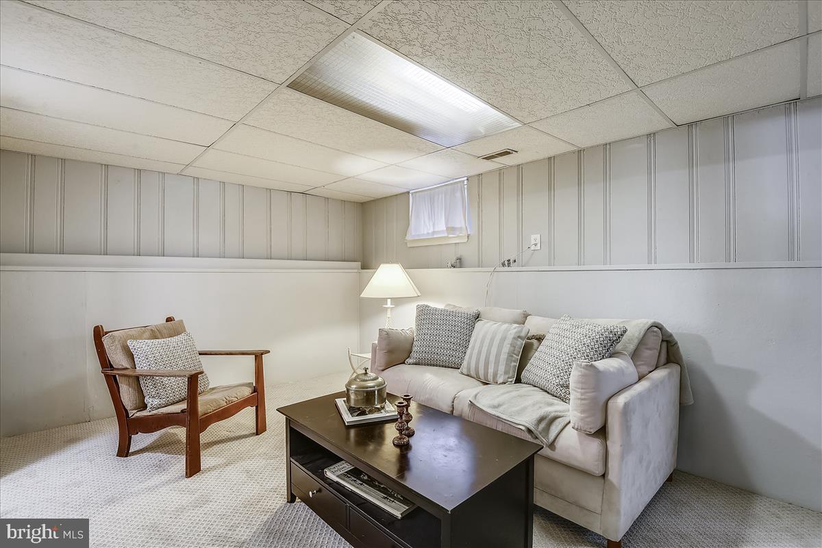 GLENBROOK VILLAGE - Residential